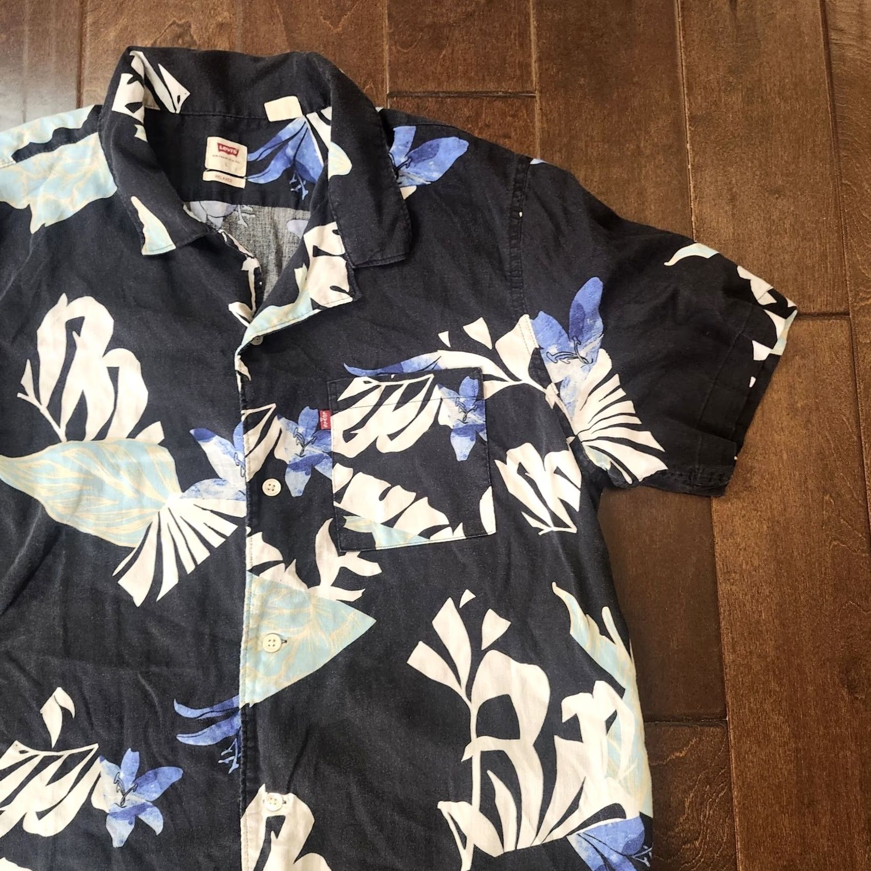 Levi's Levi's Button-Up Shirt Mens Large Black Floral Short Sleeve Tropical Relaxed Fit Size US L / EU 52-54 / 3 - 5 Thumbnail