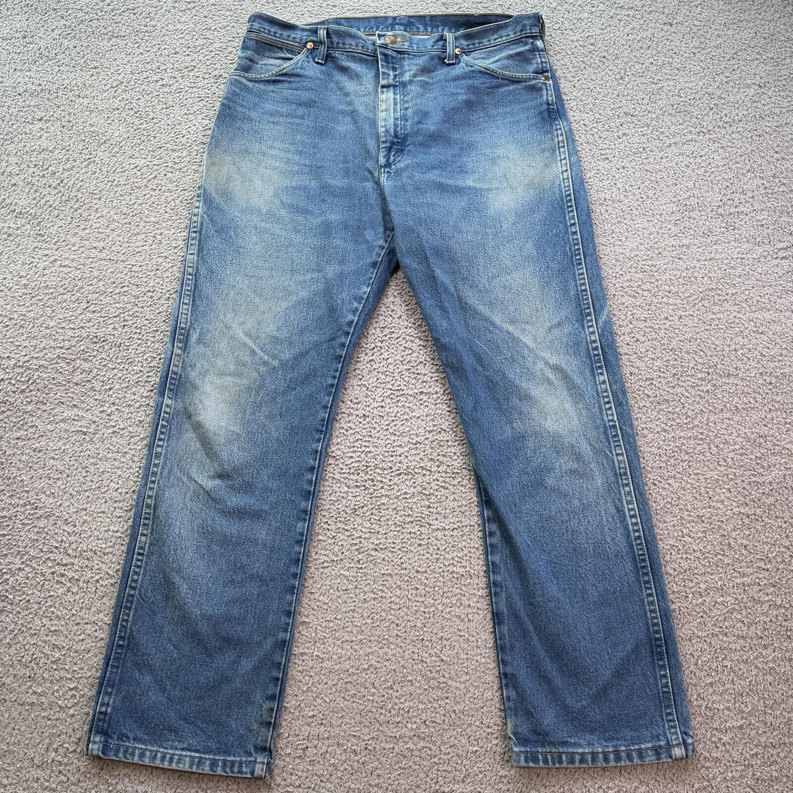 Wrangler Vintage Wrangler 13MWZ Jeans 38x31 Faded Y2K Cowboy Size US 38 / EU 54 - 1 Thumbnail
