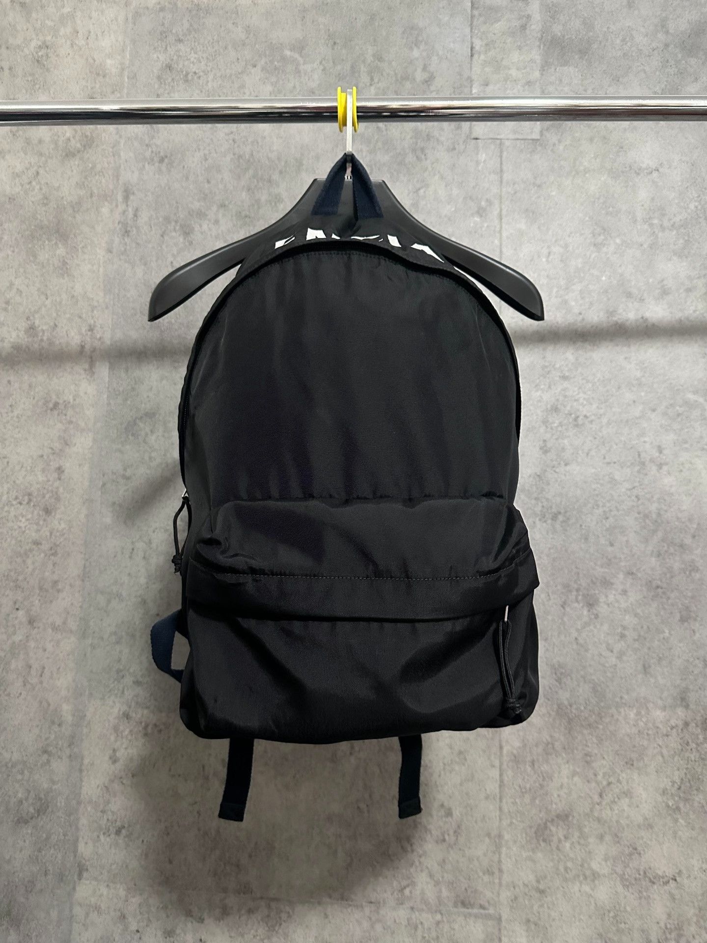 Balenciaga Balenciaga Embroidered Logo Backpack Black Size ONE SIZE - 1 Thumbnail