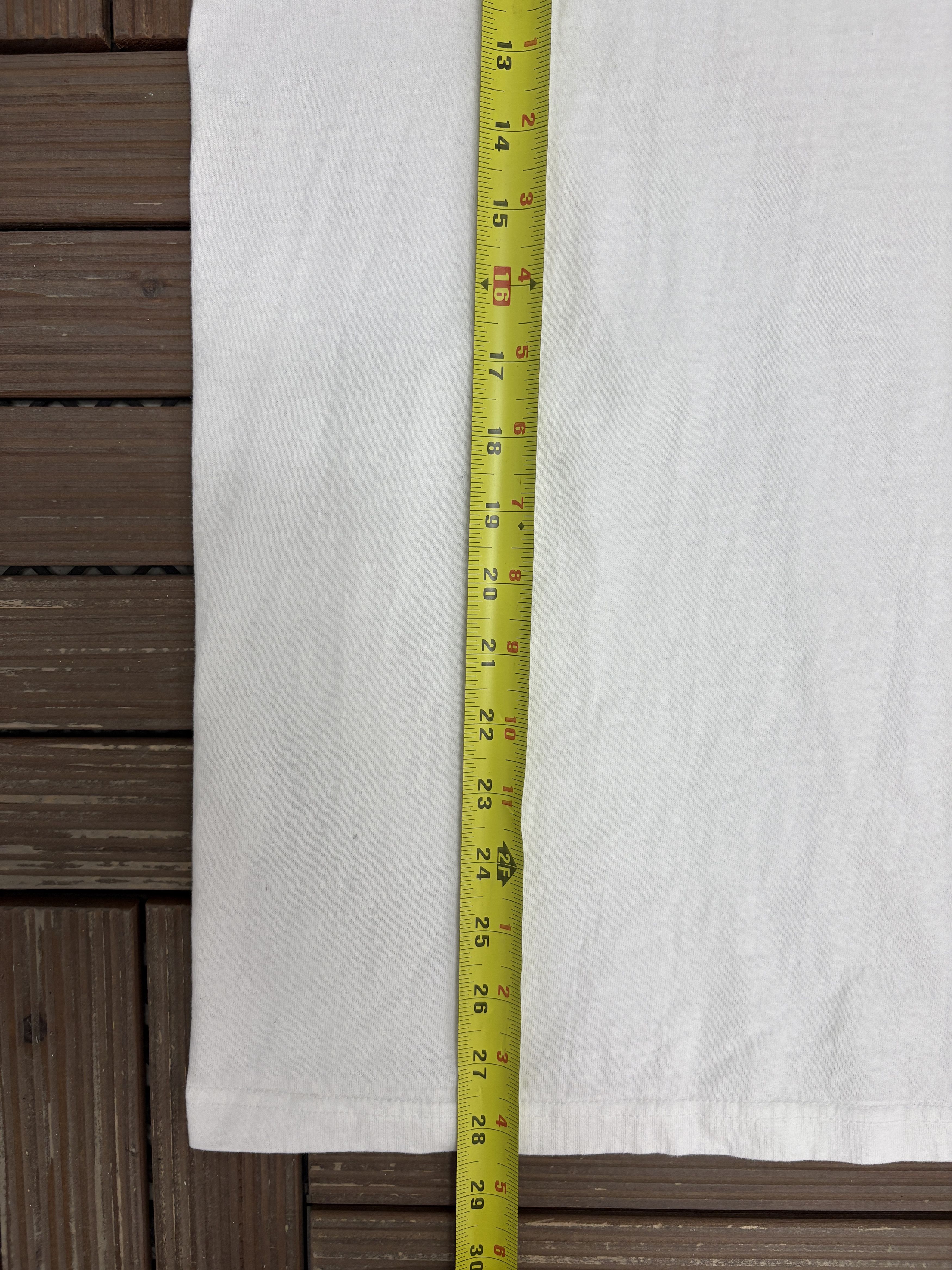Vintage Extreme Makeover: Home Edition Vintage White T-Shirt Tee Size US L / EU 52-54 / 3 - 8 Thumbnail