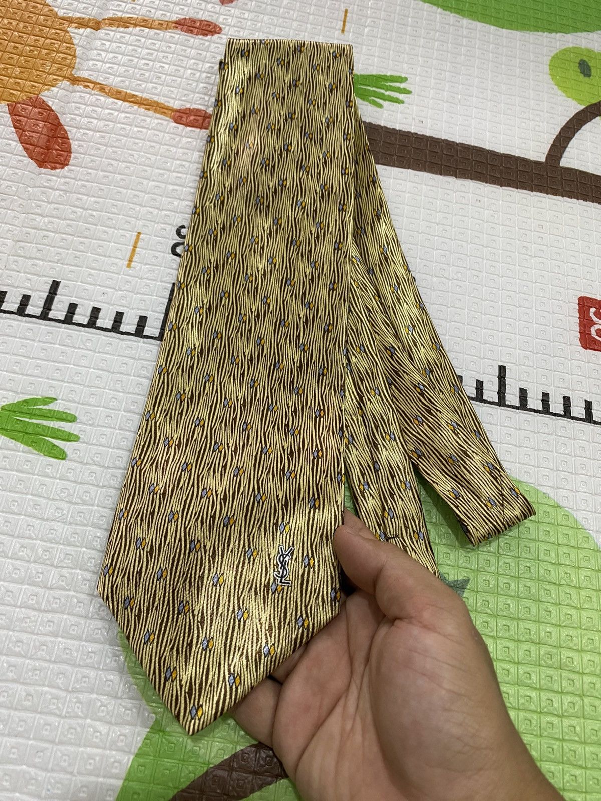 Yves Saint Laurent Vintage YSL Paris Abstract Silk Tie Made In Italy Size ONE SIZE - 8 Thumbnail
