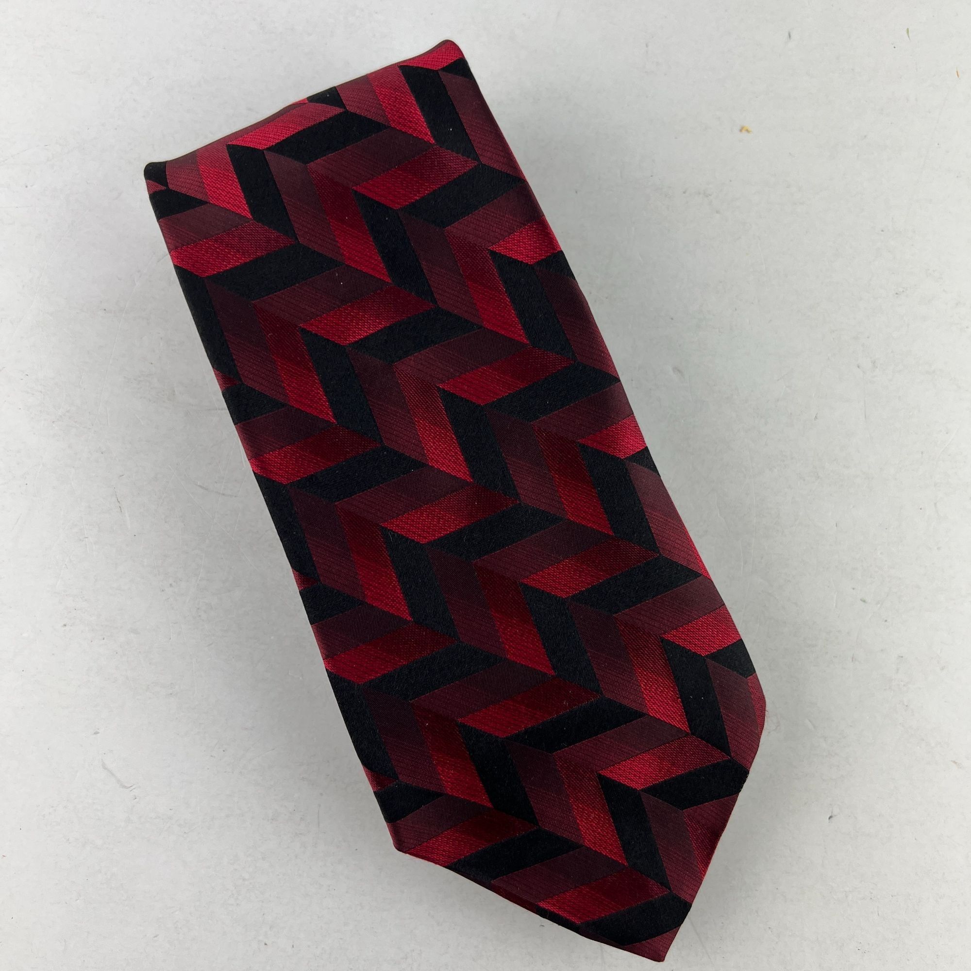 Arrow Arrow Red Geometric Necktie Tie 100% Imported Silk Size ONE SIZE - 1 Thumbnail