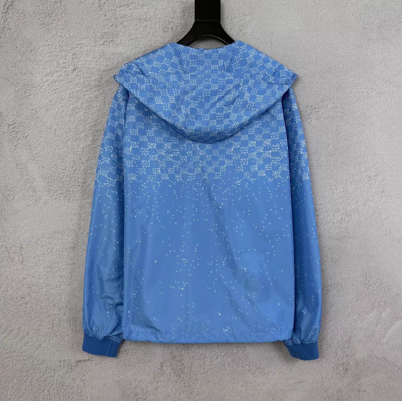 Louis Vuitton LV Allover Monogram Arrow Blue Windbreaker Size 54 Size US L / EU 52-54 / 3 - 2 Thumbnail
