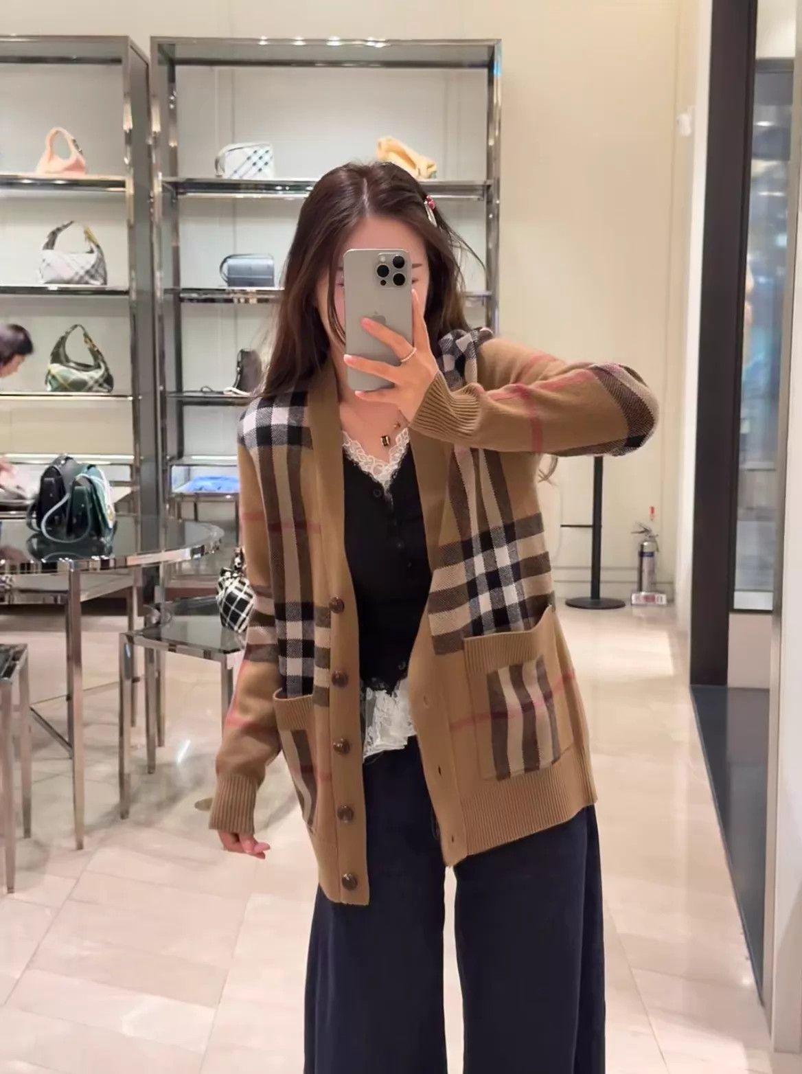 Burberry Burberry camel large check cashmere-wool NOS cardigan M Size M / US 6-8 / IT 42-44 - 5 Thumbnail