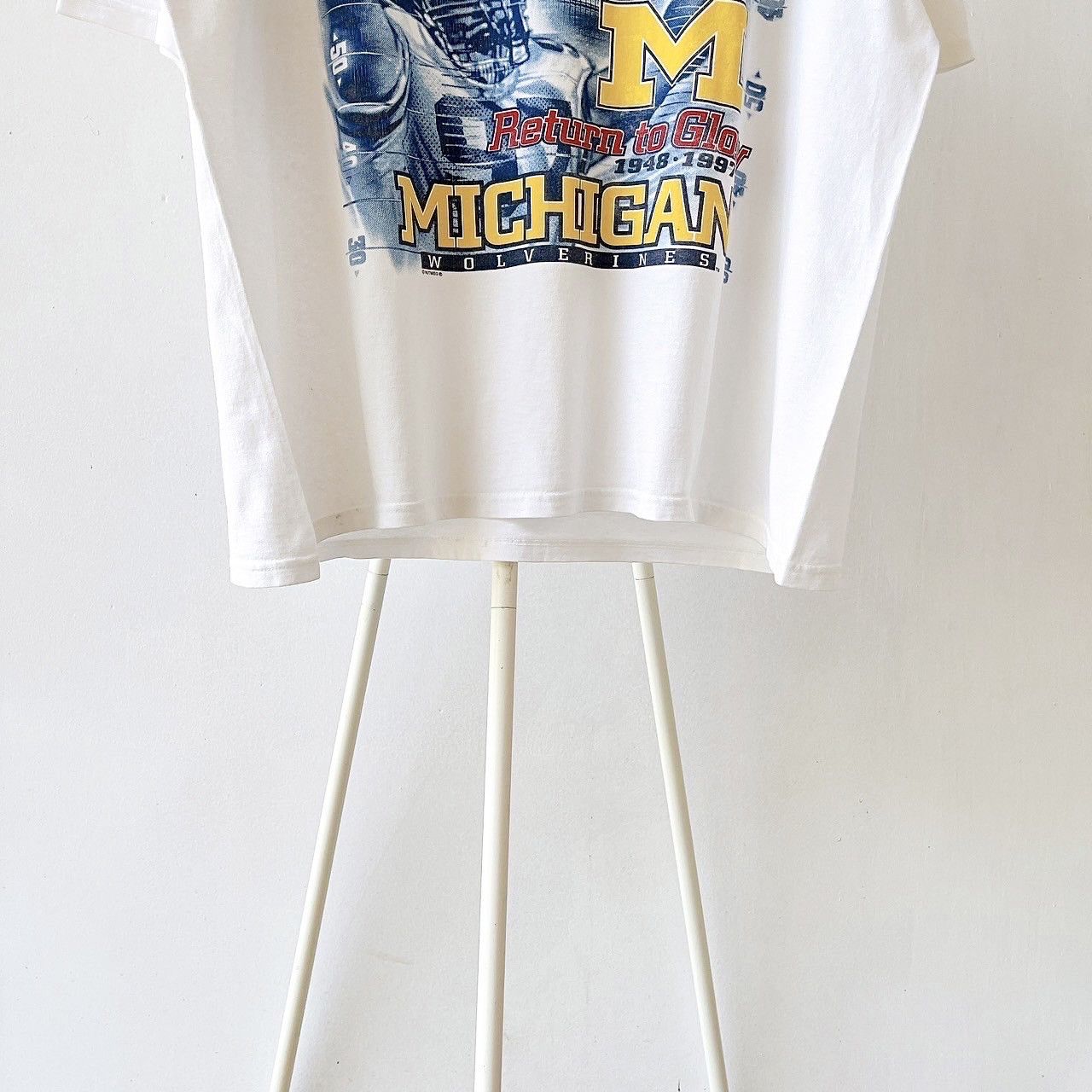 Nutmeg × Vintage 90s University Michigan Wolverines t-shirt/ XL Size US XL / EU 56 / 4 - 3 Thumbnail