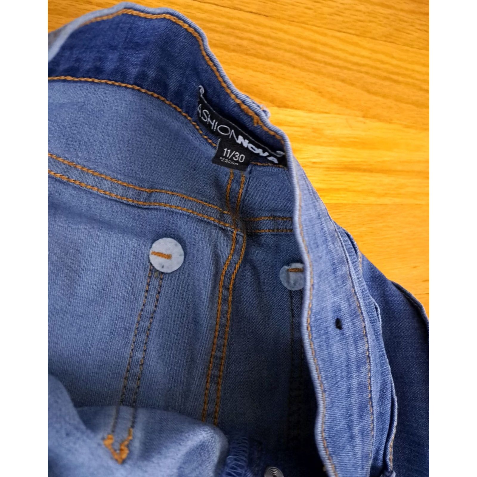 Fashion Nova Fashion Nova Metal Button Fly Women Jeans Size 11/30 Blue Denim Medium Size 32" / US 10 / IT 46 - 5 Thumbnail