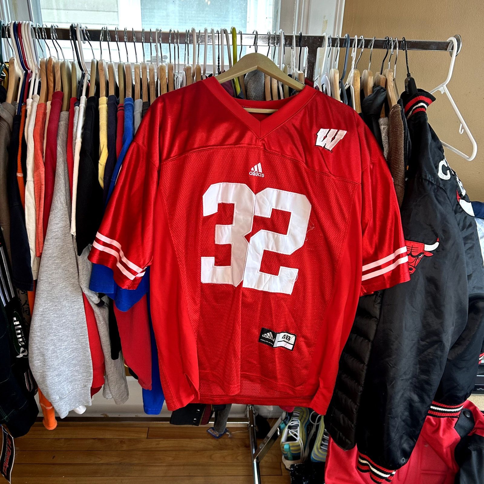 Adidas Y2K Wisconsin Badgers John Clay Jersey 48 Size US M / EU 48-50 / 2 - 5 Thumbnail