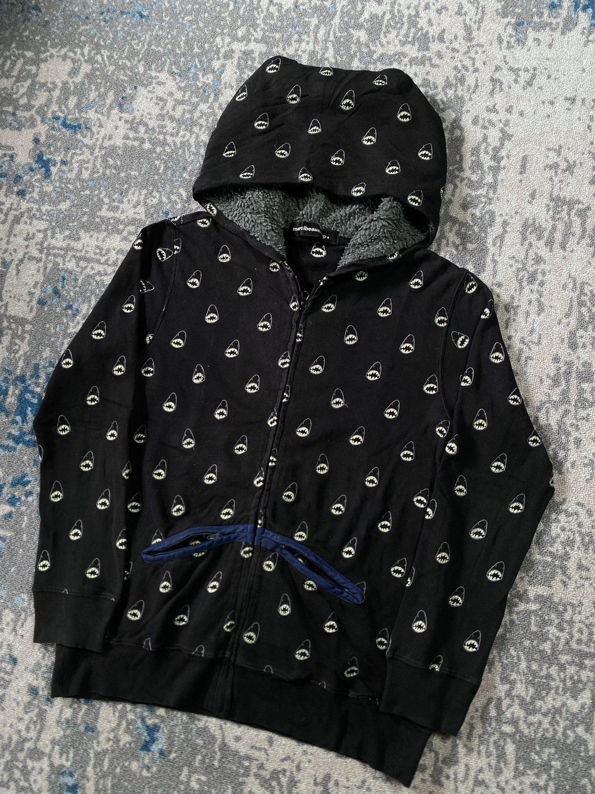 Issey Miyake Mercibeaucoup By Issey Miyake Emboidary Shark Hoodie Size US L / EU 52-54 / 3 - 3 Thumbnail