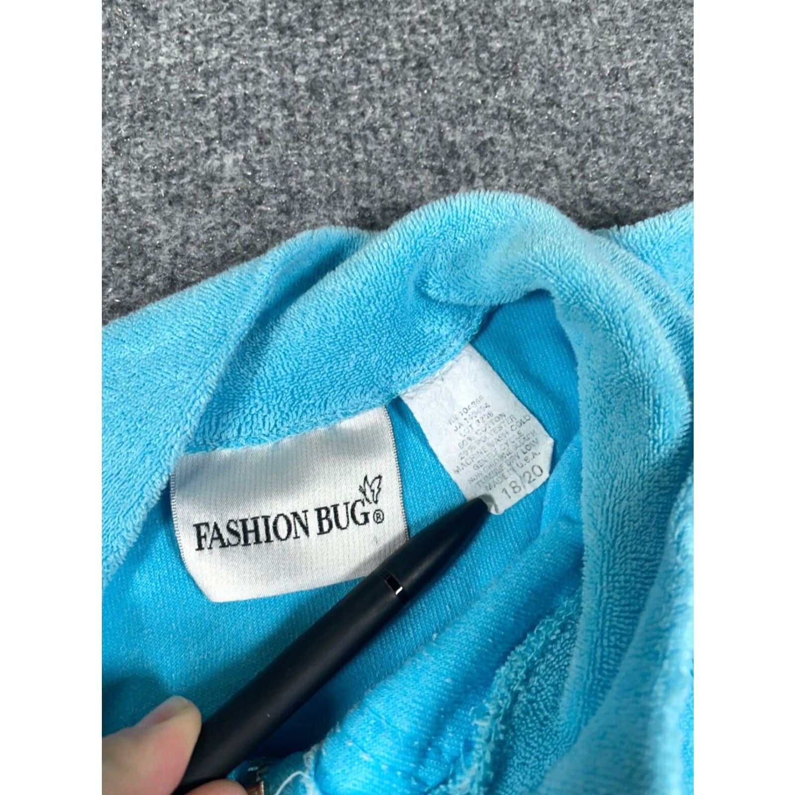 Vintage VINTAGE Fashion Bug Jacket Ladies 90s Retro Blue White Striped Full Zip Cotton Terry Cloth Short Jacket Women 18/20 (Large) USA Made Size L / US 10 / IT 46 - 3 Thumbnail