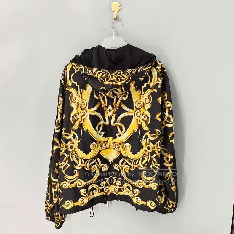 Versace Versace Full print floral print hooded zip casual jacket j Size US L / EU 52-54 / 3 - 2 Thumbnail