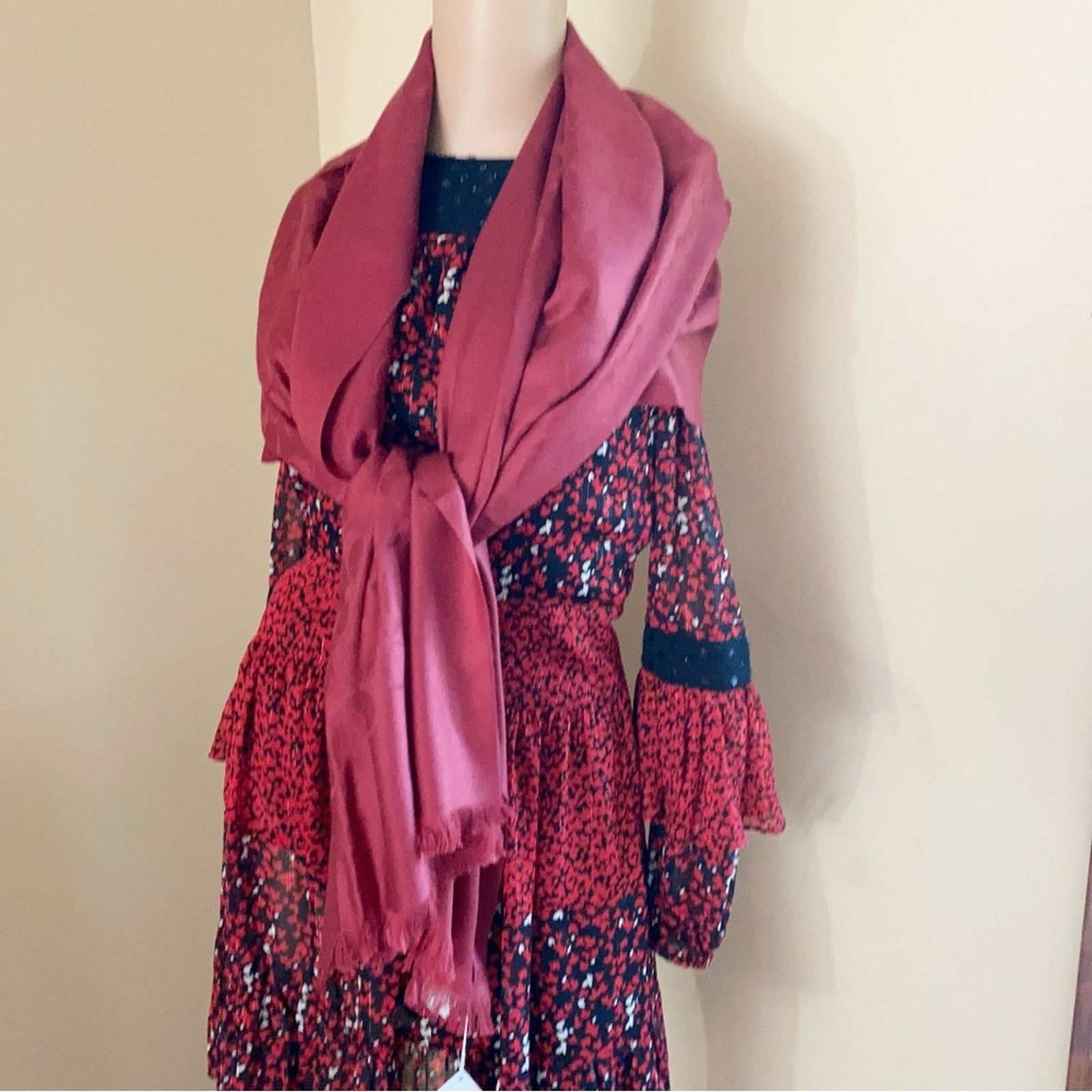 Coach Coach 1941 red Signature Wrap Women's Scarf Size ONE SIZE - 4 Thumbnail