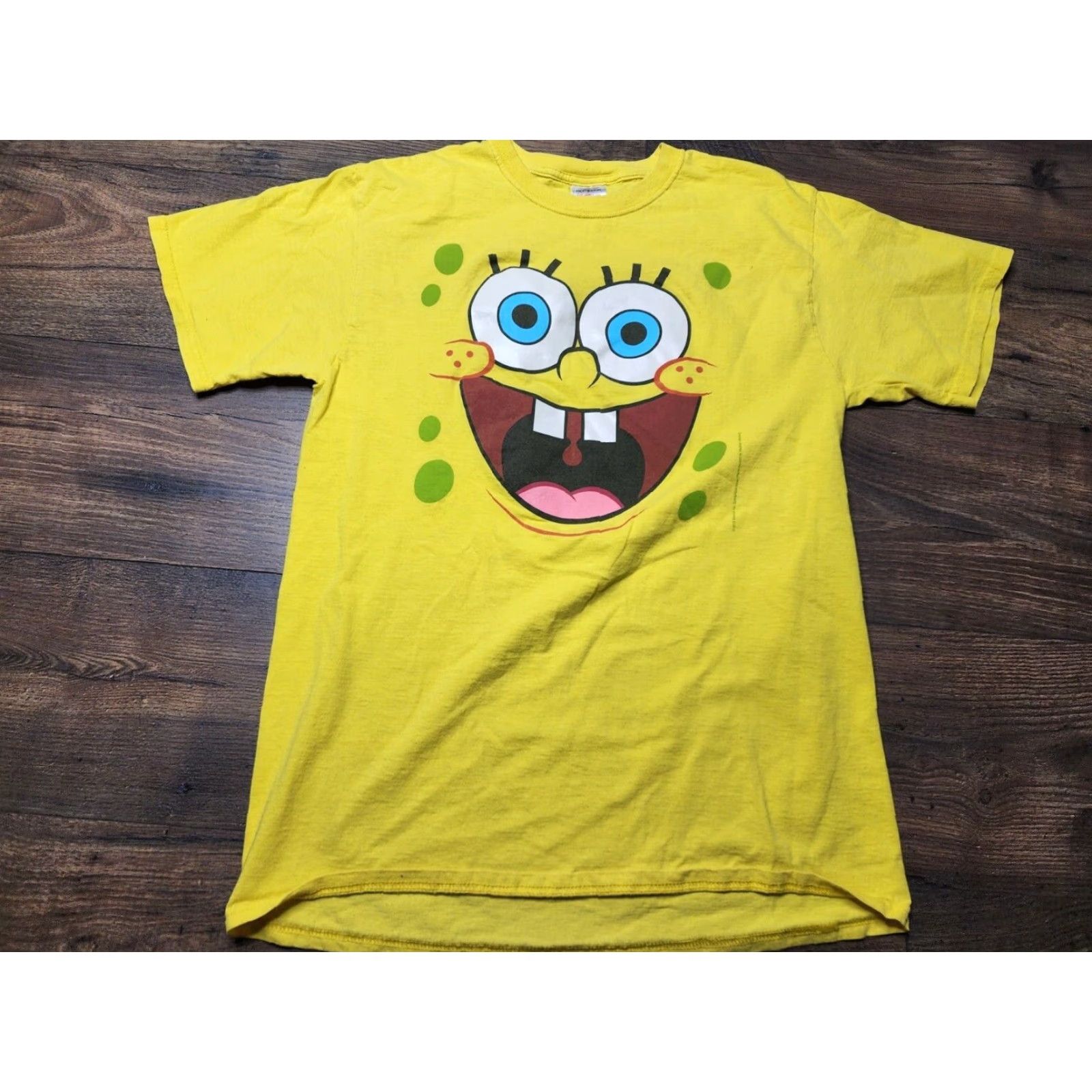 Fruit Of The Loom VINTAGE SpongeBob SquarePants Shirt Adult Medium Yellow Graphic Tee Smiling Bob Image 2014 Fruit of the Loom Mens Size US M / EU 48-50 / 2 - 6 Thumbnail