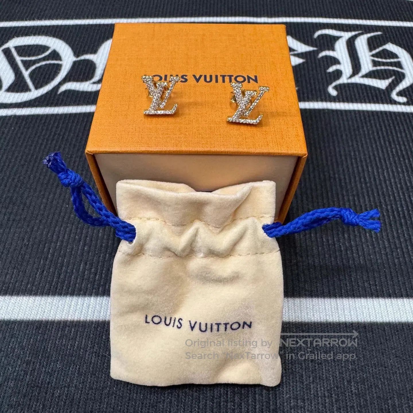 Louis Vuitton Gold Rhinestone Initial Stud Earrings. Size ONE SIZE - 2 Thumbnail