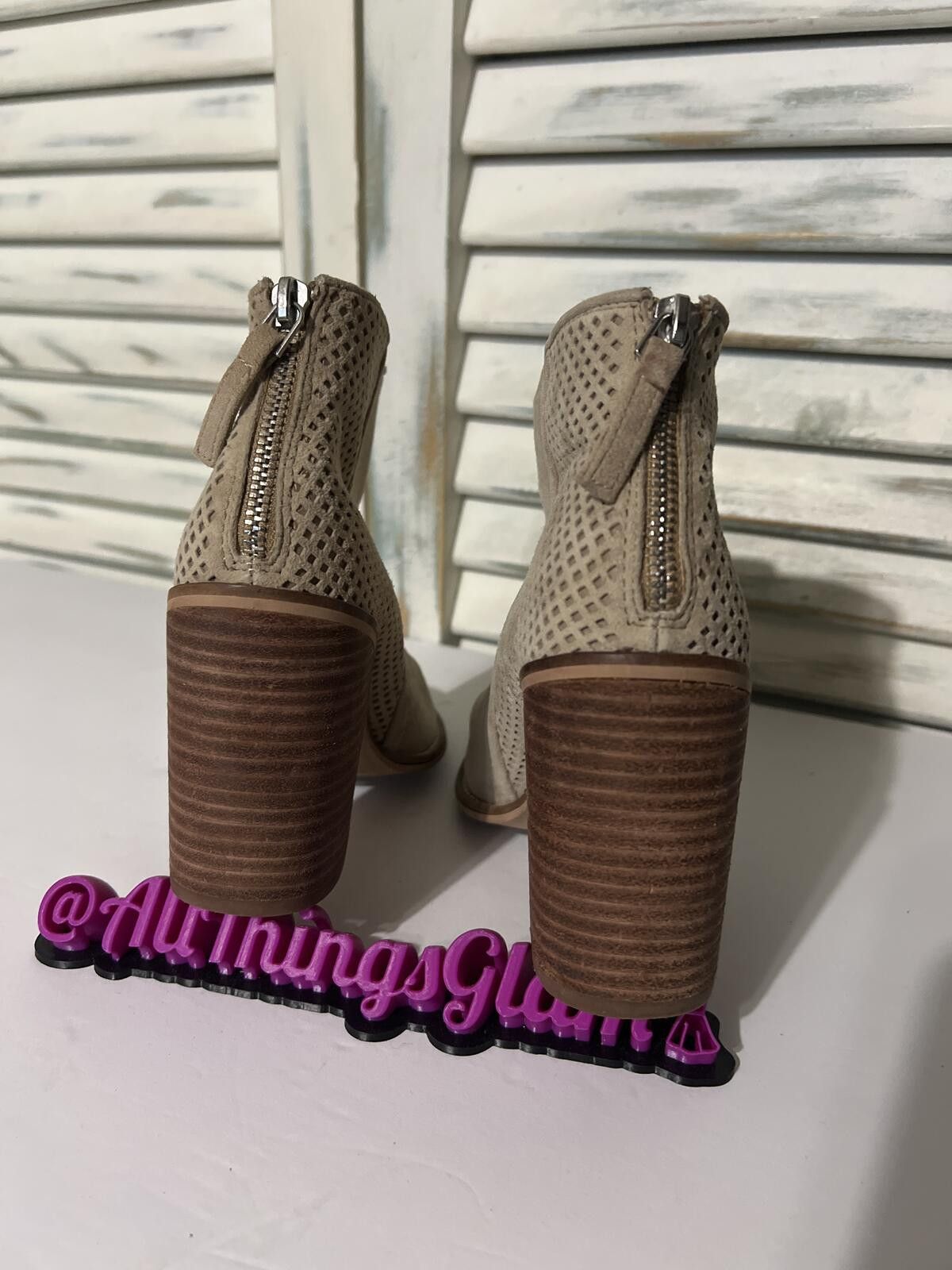 Steve Madden Steve Madden Beige Suede Ankle Boots Back Block Heel 7 Size US 7 / IT 37 - 4 Thumbnail
