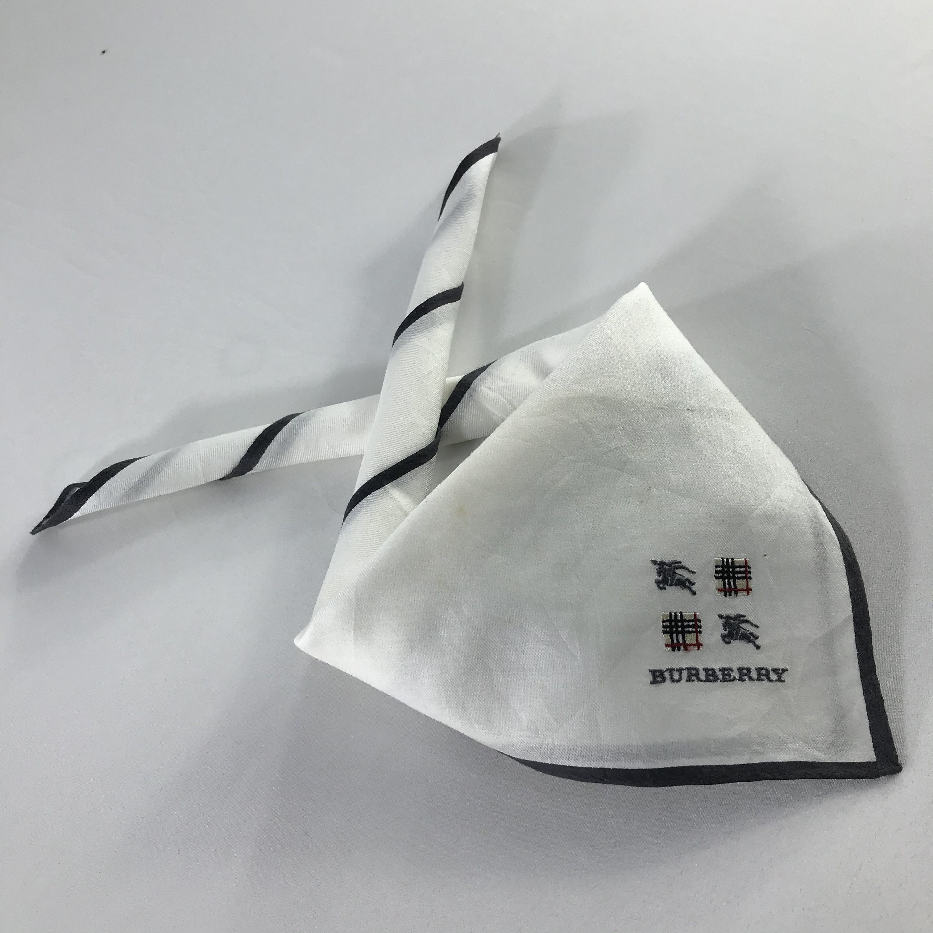 Burberry × Vintage Burberry Bandana / Handkerchief / Neckerchief - S962 Size ONE SIZE - 4 Thumbnail