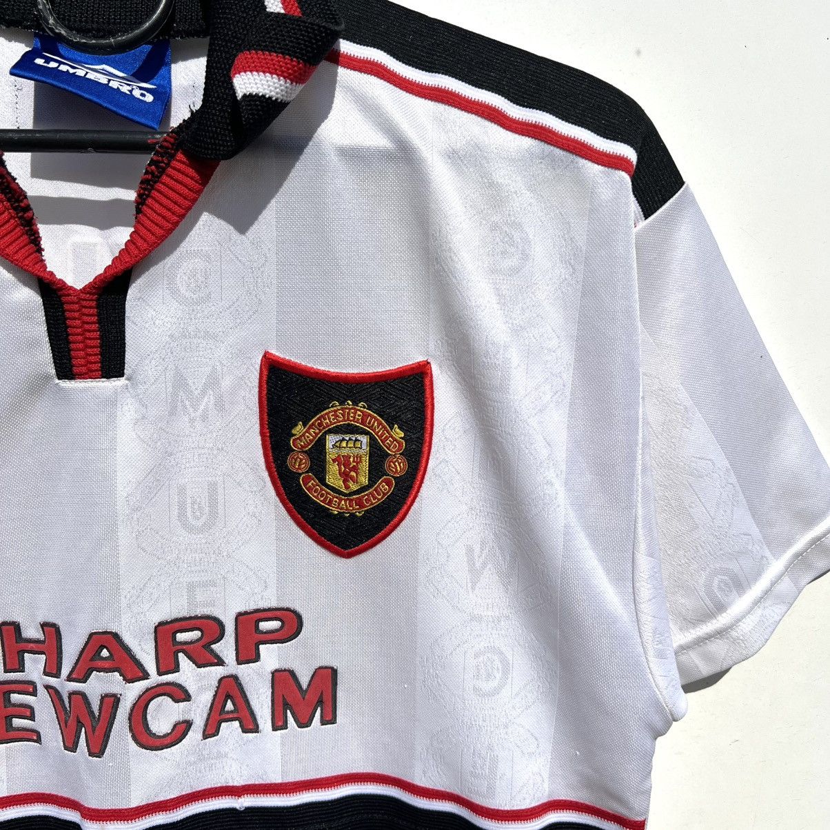 Umbro Manchester United 1997 1999 football shirt soccer jersey Size US XXS / EU 40 - 3 Thumbnail