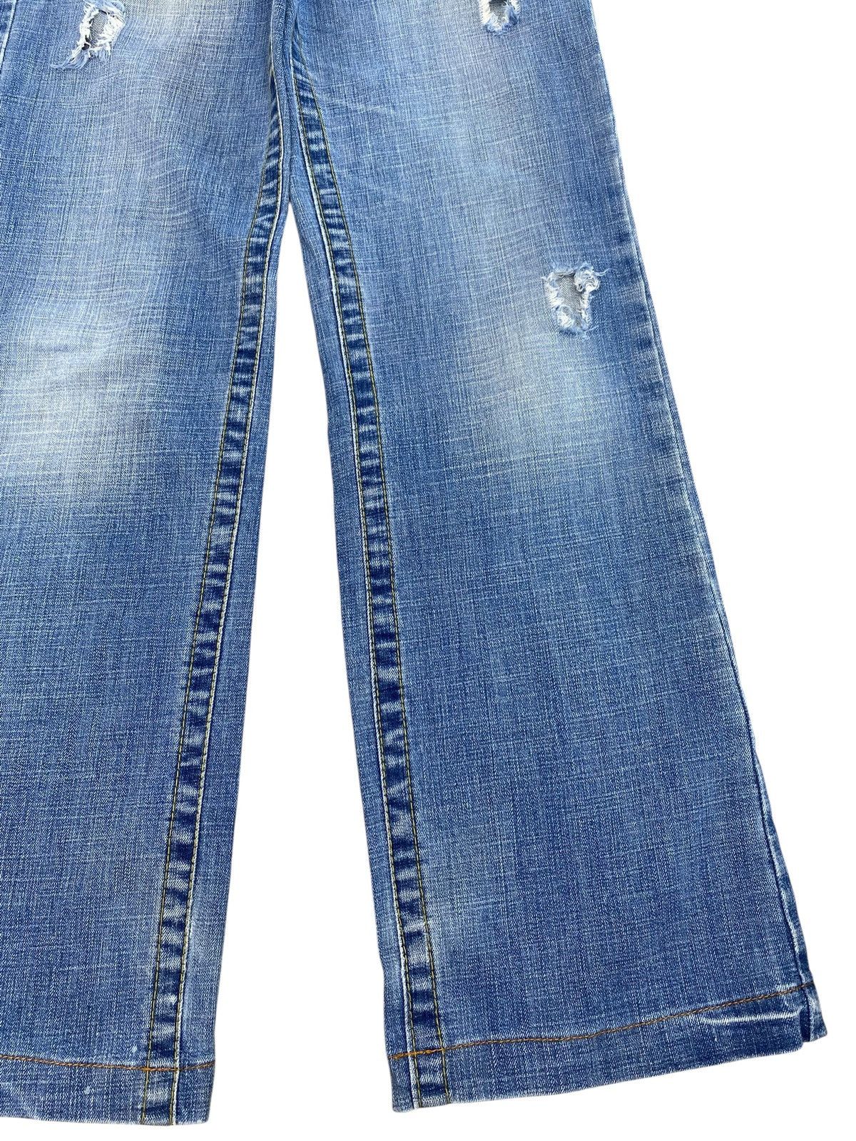 Other Japanese Brand Faded Wash Buckle Back Style Loose Jeans Size US 28 / EU 44 - 6 Thumbnail