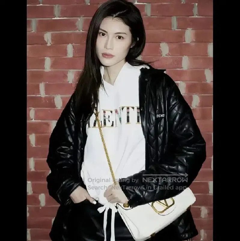 Valentino White Cotton Long Sleeve Crop Sweatshirt .