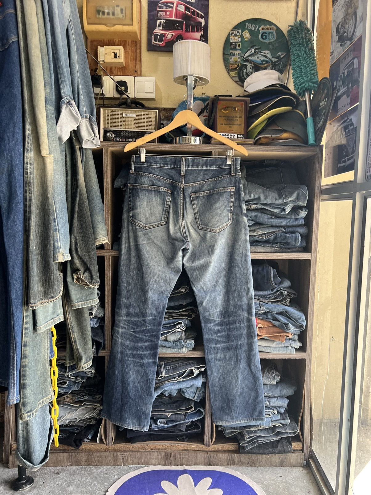 Japanese Brand 🔥Uniqlo UJ Flare Distressed Denim Size US 32 / EU 48 - 2 Thumbnail