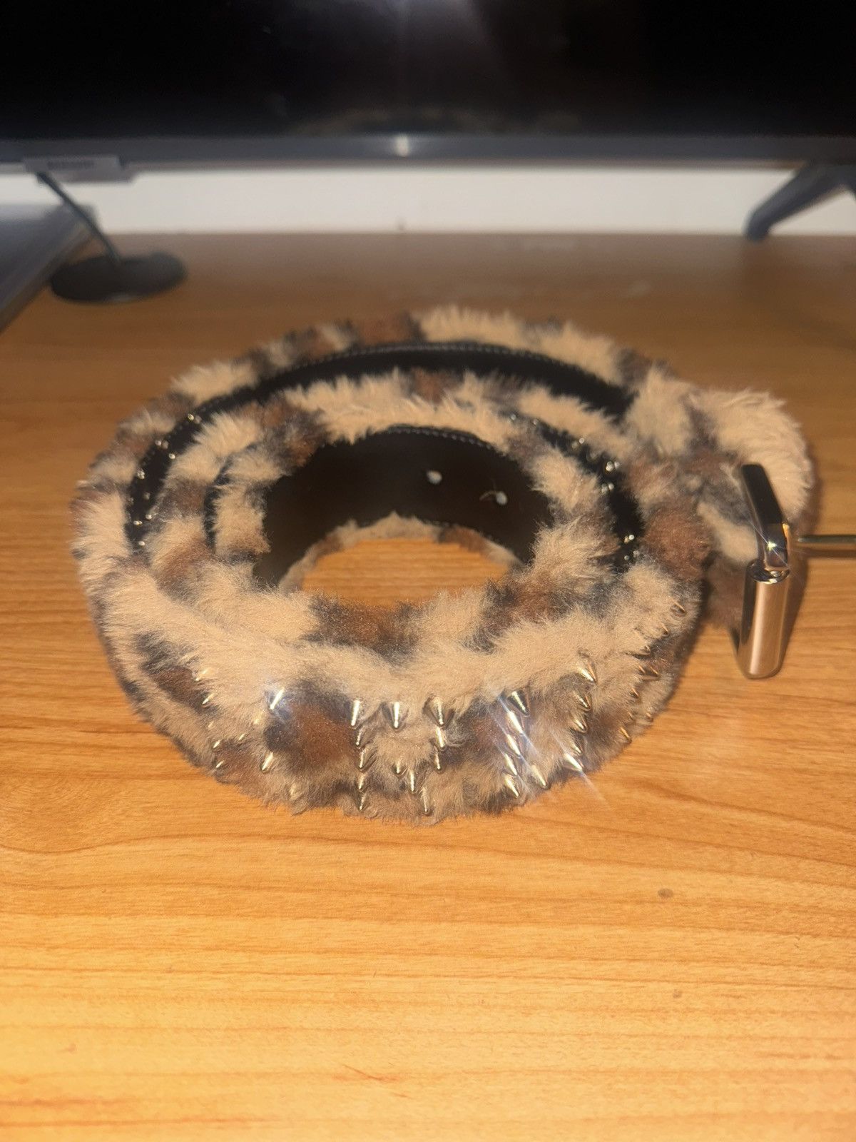 小物 [OPIUM] KIM KRUEGER fur belt 小物 [OPIUM] KIM KRUEGER fur belt Kim Krueger Clothing: Curated