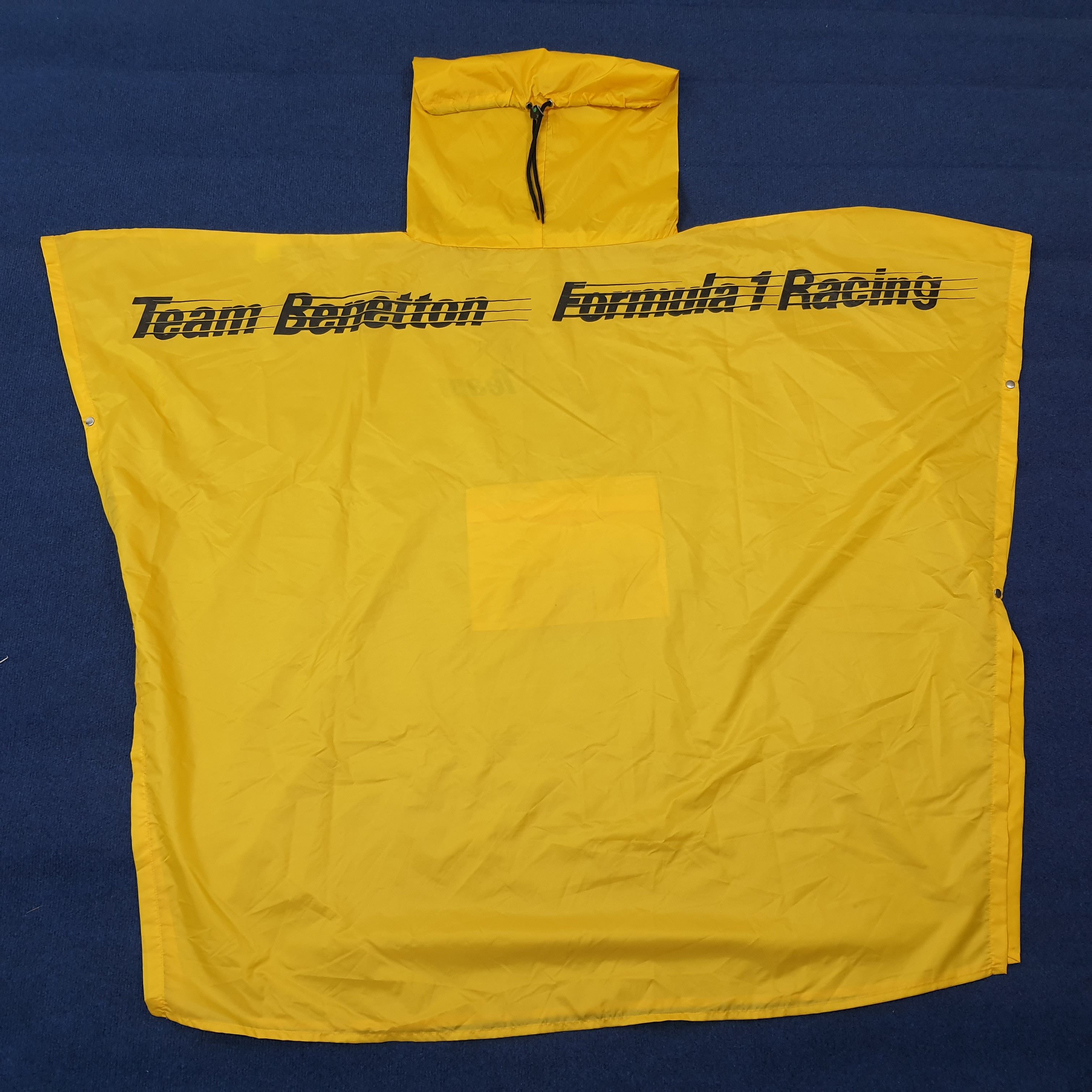 Benetton Team Benetton Formula 1 Racing Raincoat Free Size C269N15 Size US L / EU 52-54 / 3 - 1 Thumbnail