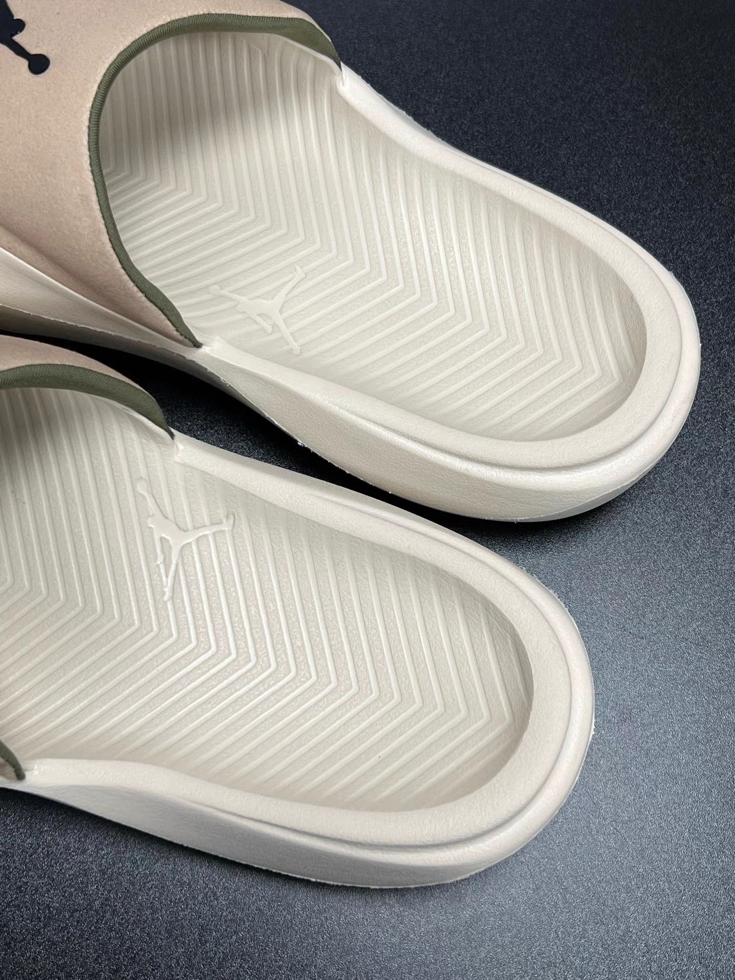 Jordan Brand JORDAN Dongdan Slide Brown K15 Size US 11 / EU 44 - 4 Thumbnail
