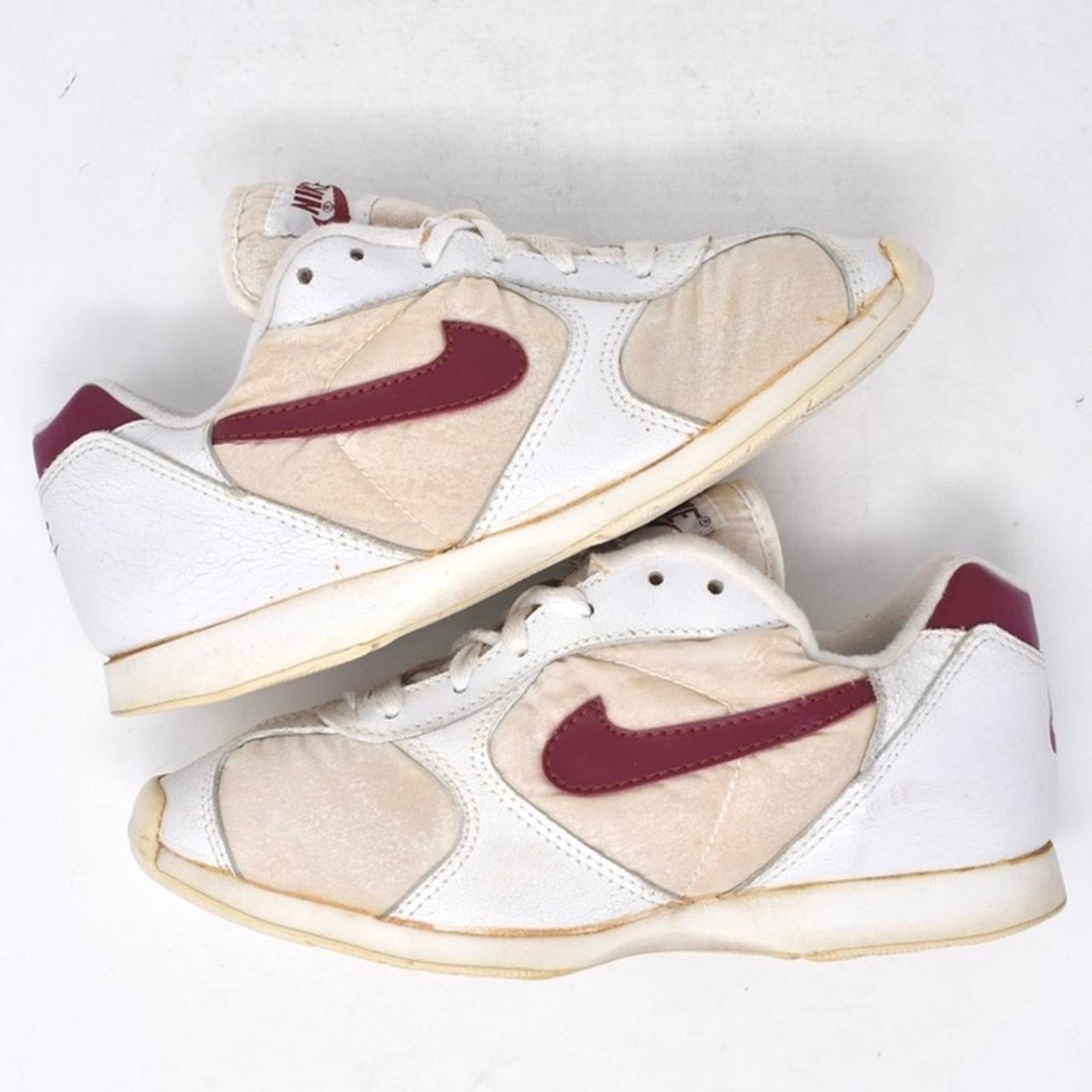 Vintage 1995 Nike Runners