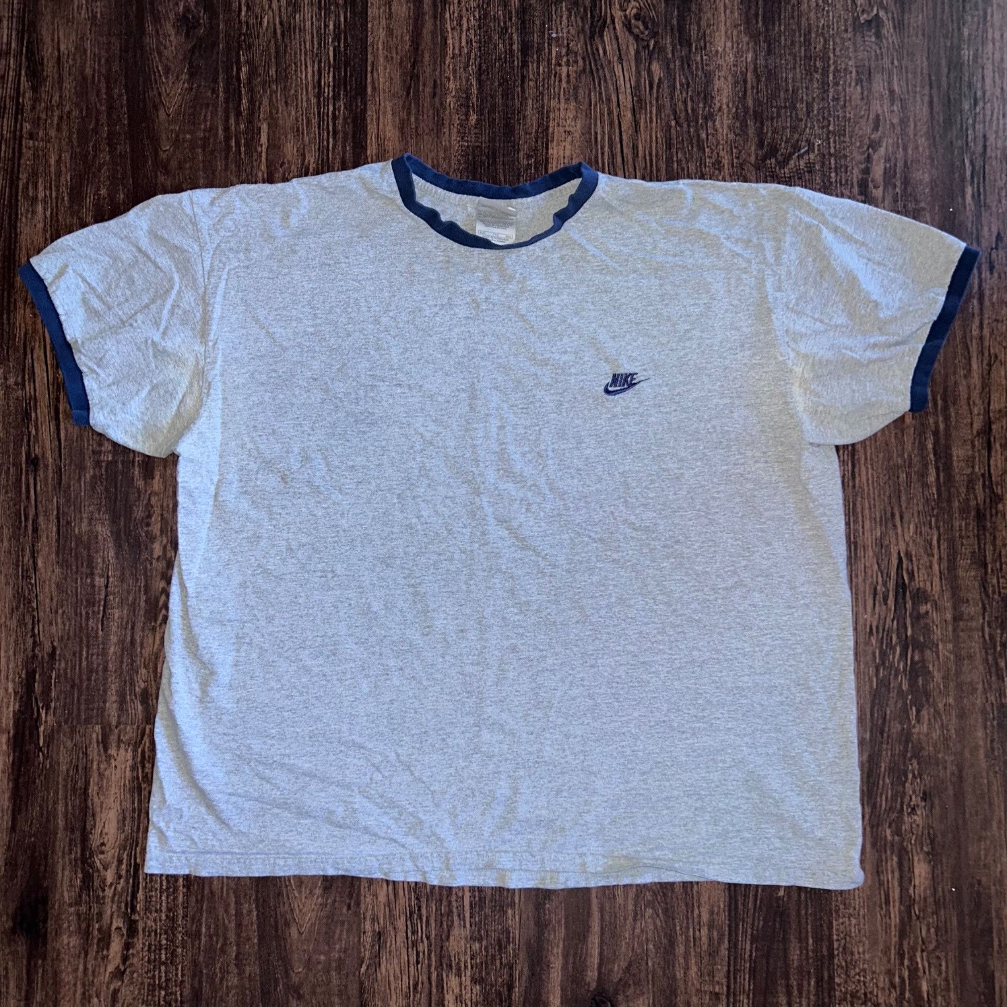 Nike Vintage/Y2K Gray Nike Shirt Size US XXL / EU 58 / 5 - 1 Thumbnail