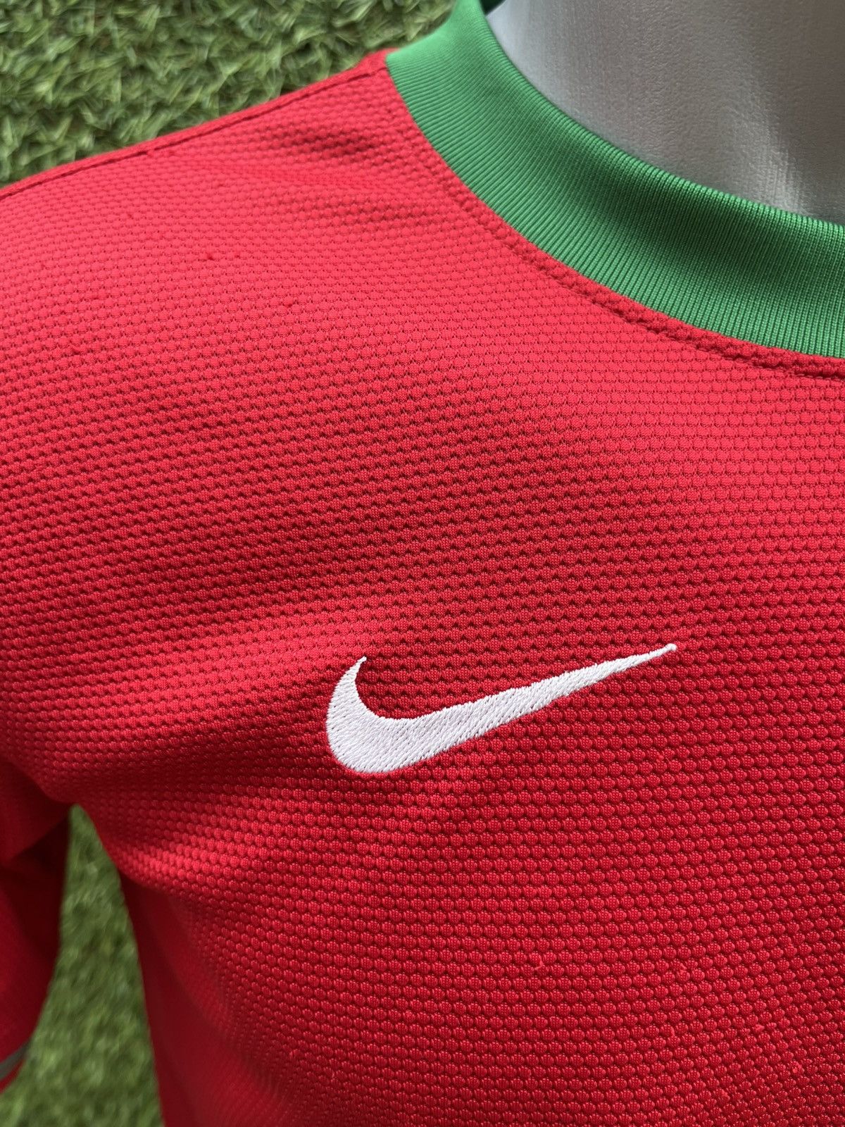 Nike Jersey ronaldo portugal Size US XS / EU 42 / 0 - 8 Thumbnail