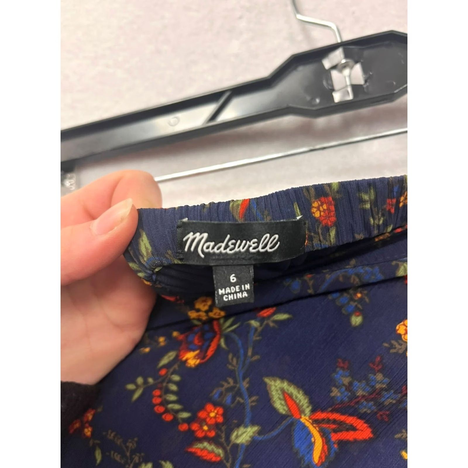 Madewell Madewell Skirt Womens High-Low Midi Floral Navy Size 6 Size 28" / US 6 / IT 42 - 3 Thumbnail