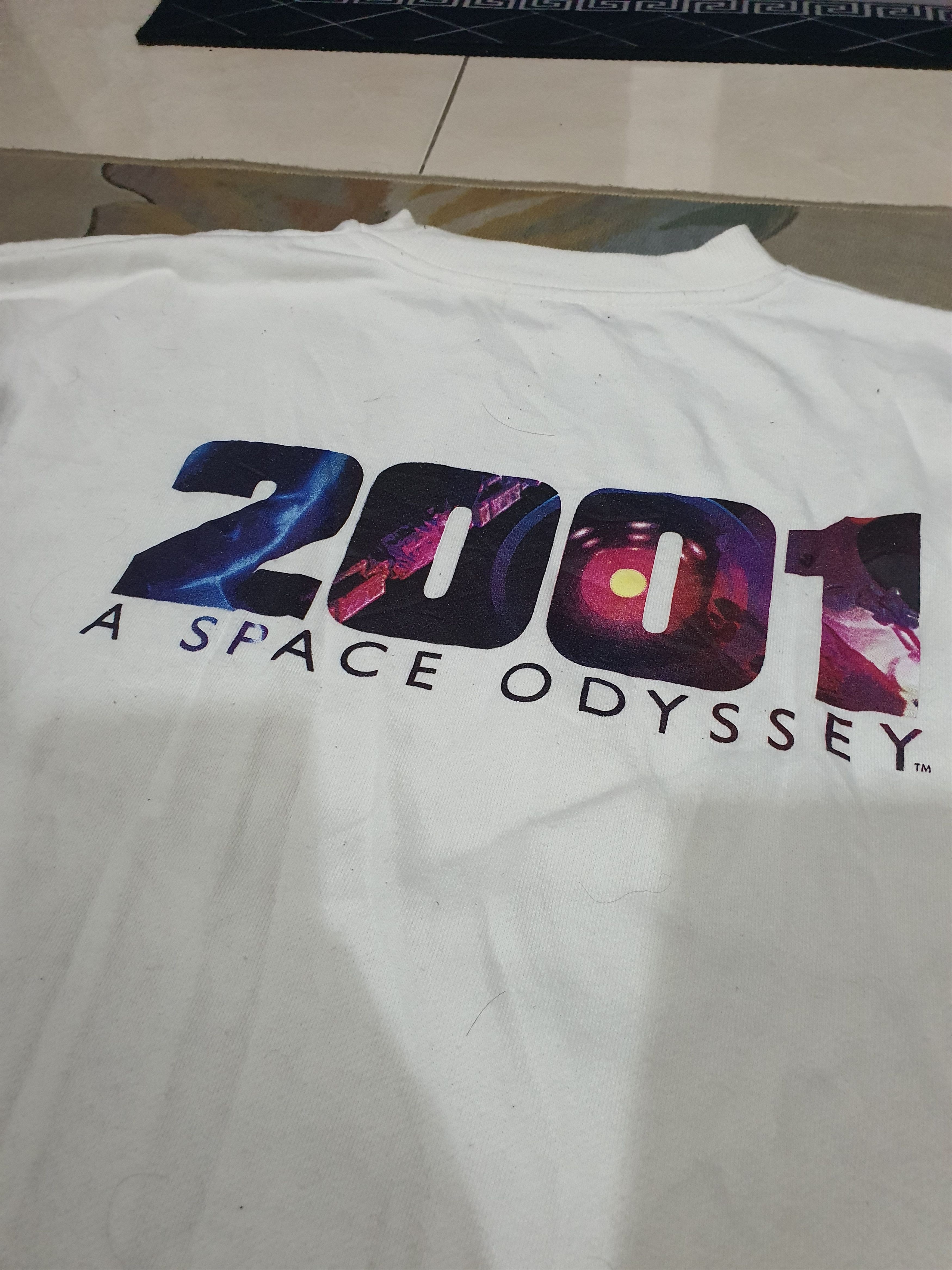 Vintage Bioworld 2001: A Space Odyssey Galaxy Text Logo Crew Neck Size L / US 10 / IT 46 - 12 Thumbnail