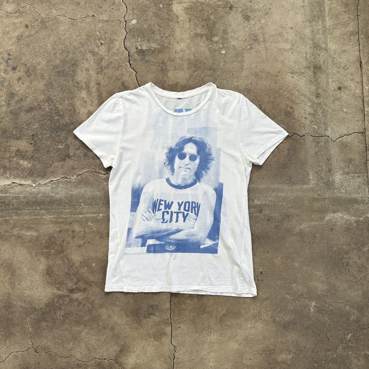 Band Tees John Lennon x Yoko Ono Limited Edition War is Over T-Shirt Size US S / EU 44-46 / 1 - 1 Thumbnail