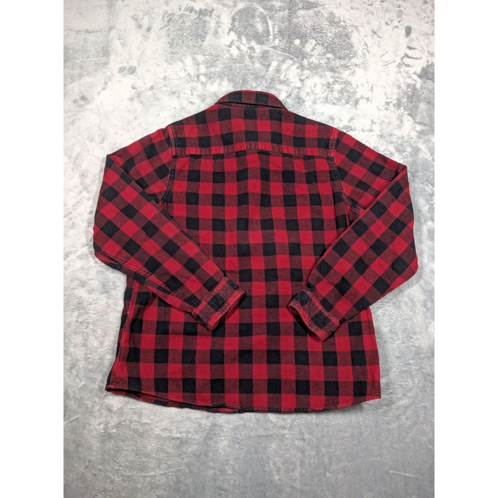 Vintage VINTAGE? No. LL Bean Shirt Womens Medium Red Black Plaid Flannel Relaxed Fit Cotton Button Up Size M / US 6-8 / IT 42-44 - 7 Thumbnail