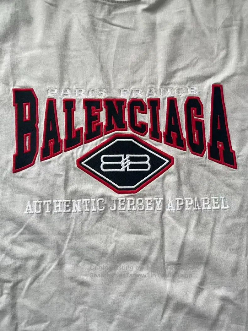 Balenciaga Balenciaga Batman Letter Vintage Faded Short Sleeve T-Shir Size US XS / EU 42 / 0 - 3 Thumbnail