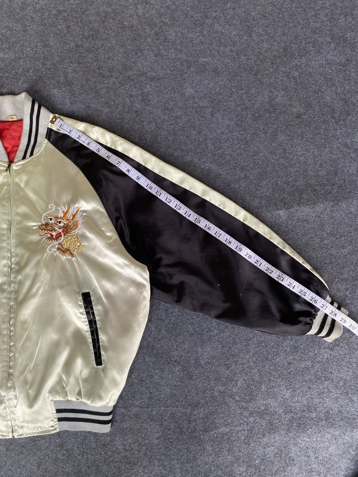 Japanese Brand Vintage sukajan souvenir dragon jacket Size US L / EU 52-54 / 3 - 14 Thumbnail