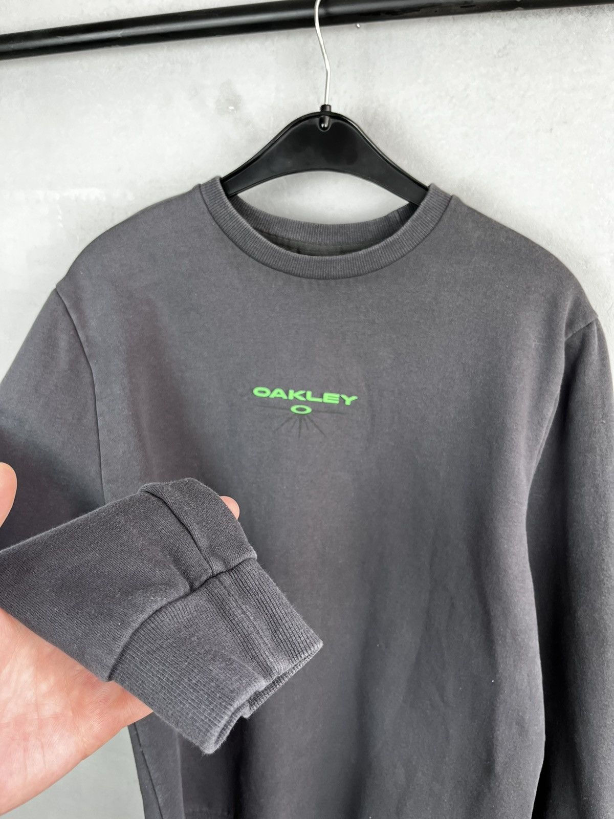Oakley Oakley Central logo size m Size US M / EU 48-50 / 2 - 2 Thumbnail