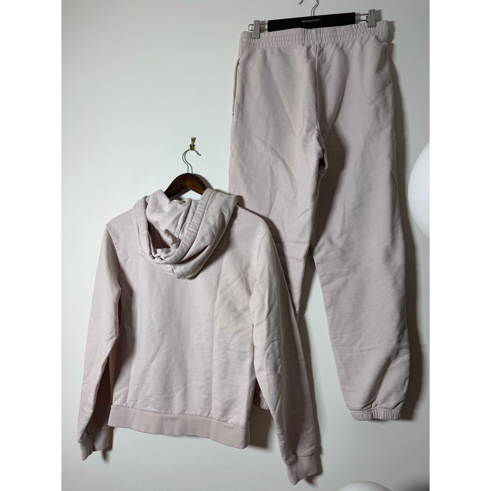 Kith kith light pink box logo hoodie and sweatpants set Size US S / EU 44-46 / 1 - 4 Thumbnail