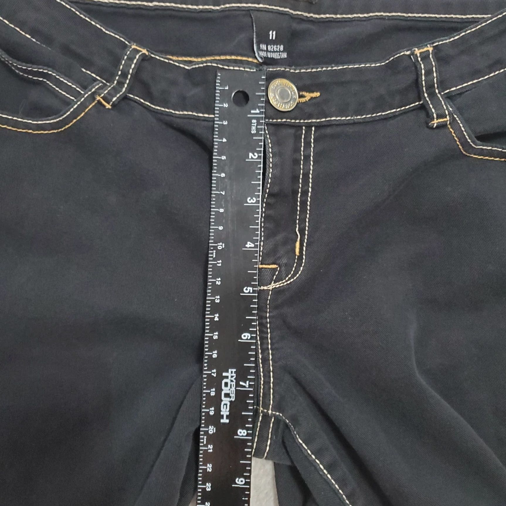 Southpole Southpole Denim Shorts Women 11 Black Embroidered Studded Pockets Stretch 5-Pocket Low Rise 90s Casual Jeans Shorts Womens Size 32" / US 10 / IT 46 - 6 Thumbnail