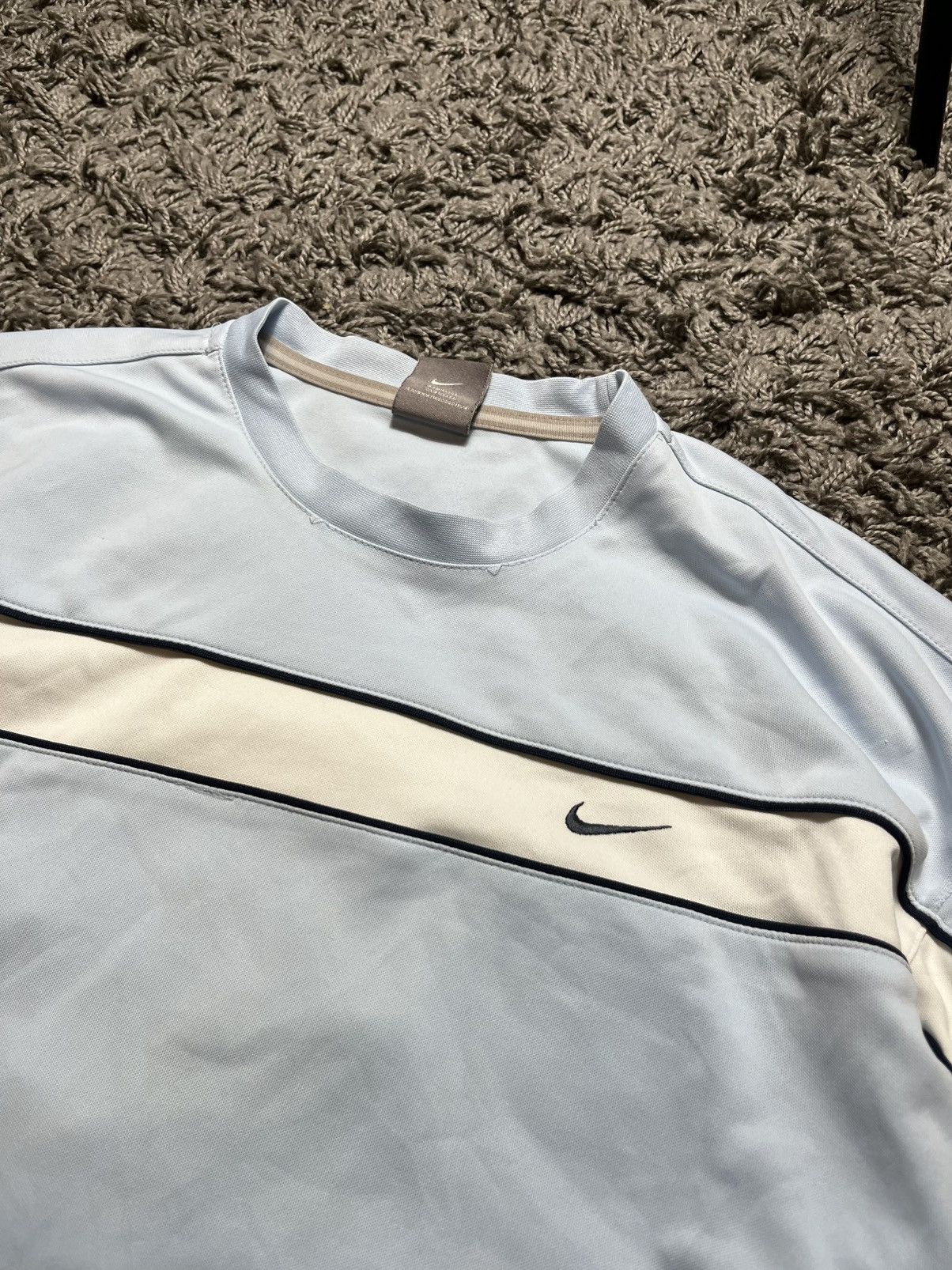 Vintage NIKE VINTAGE Y2K POLYESTER SWOOSH BLUE & WHITE T-SHIRT Size US XL / EU 56 / 4 - 2 Thumbnail