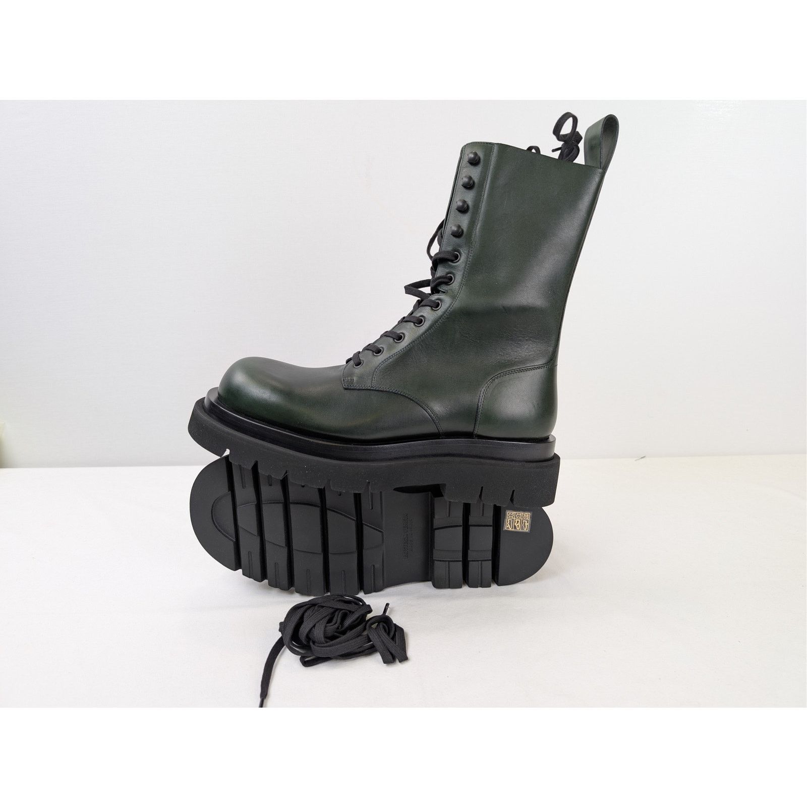 Bottega Veneta o1rshd1 Military Calf Lug Boots in Bottle Green Size US 11 / EU 44 - 1 Thumbnail