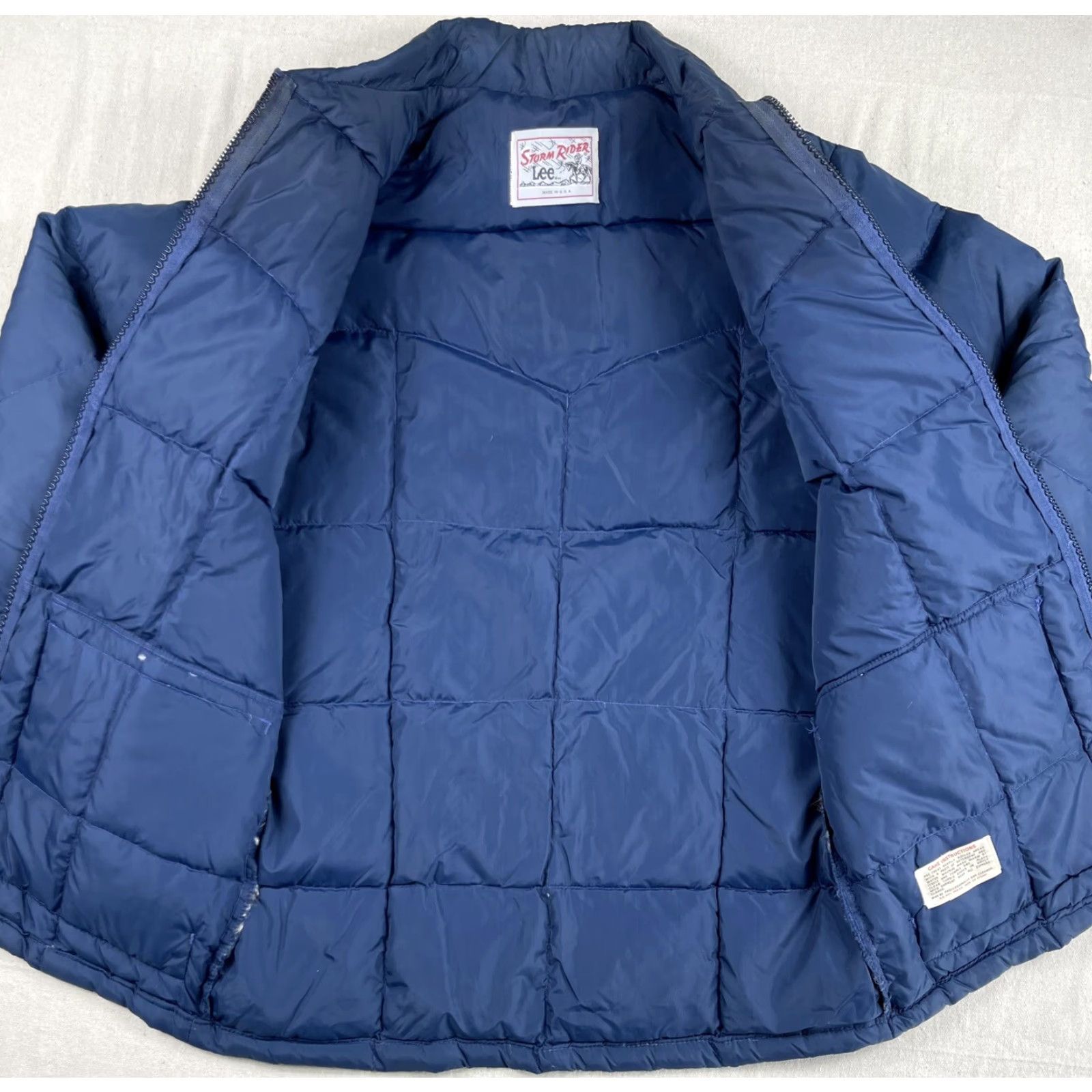 Lee VINTAGE Lee Storm Rider Puffer Jacket Sz M USA Ski Snow Front Pockets Quilted Nylon Blue Men Size US M / EU 48-50 / 2 - 4 Thumbnail