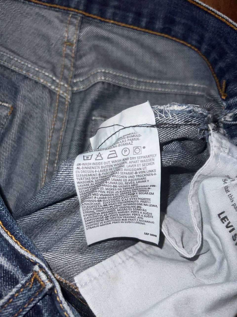 Levi's × Vintage Vintage Levi's 505 Blue Distressed Mud Wash Denim Jeans Size US 31 - 12 Thumbnail
