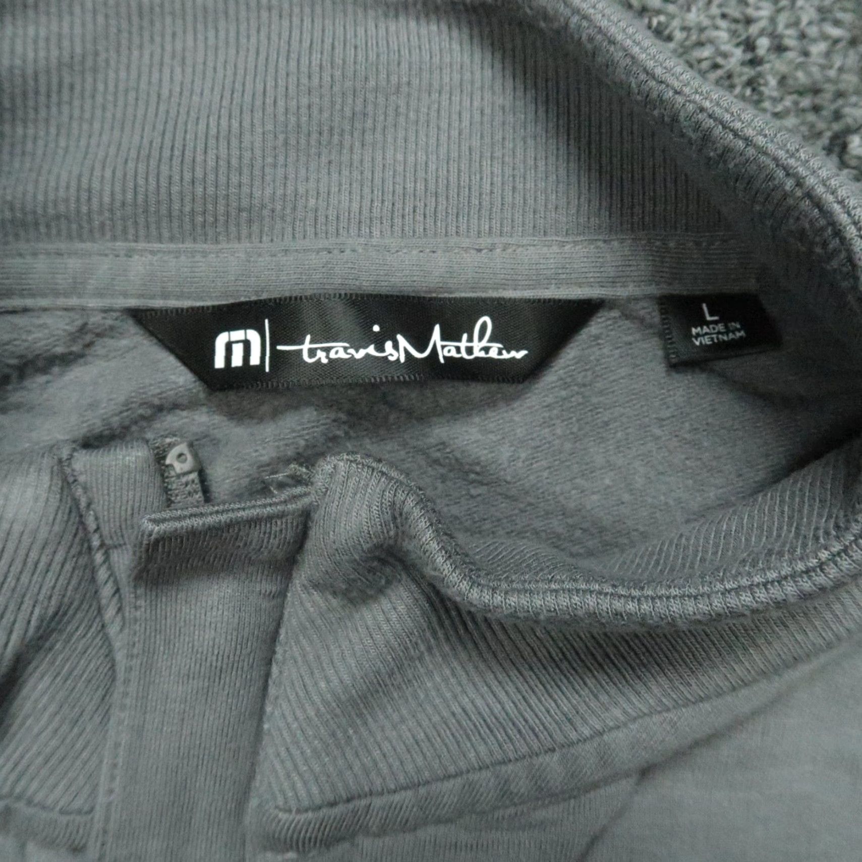 TravisMathew **Travis Mathew Grey Large Pullover Mock Neck Zip Casual** User: Travis Mathew Grey Large Pullover Mock Neck Zip Casual Size US L / EU 52-54 / 3 - 3 Thumbnail