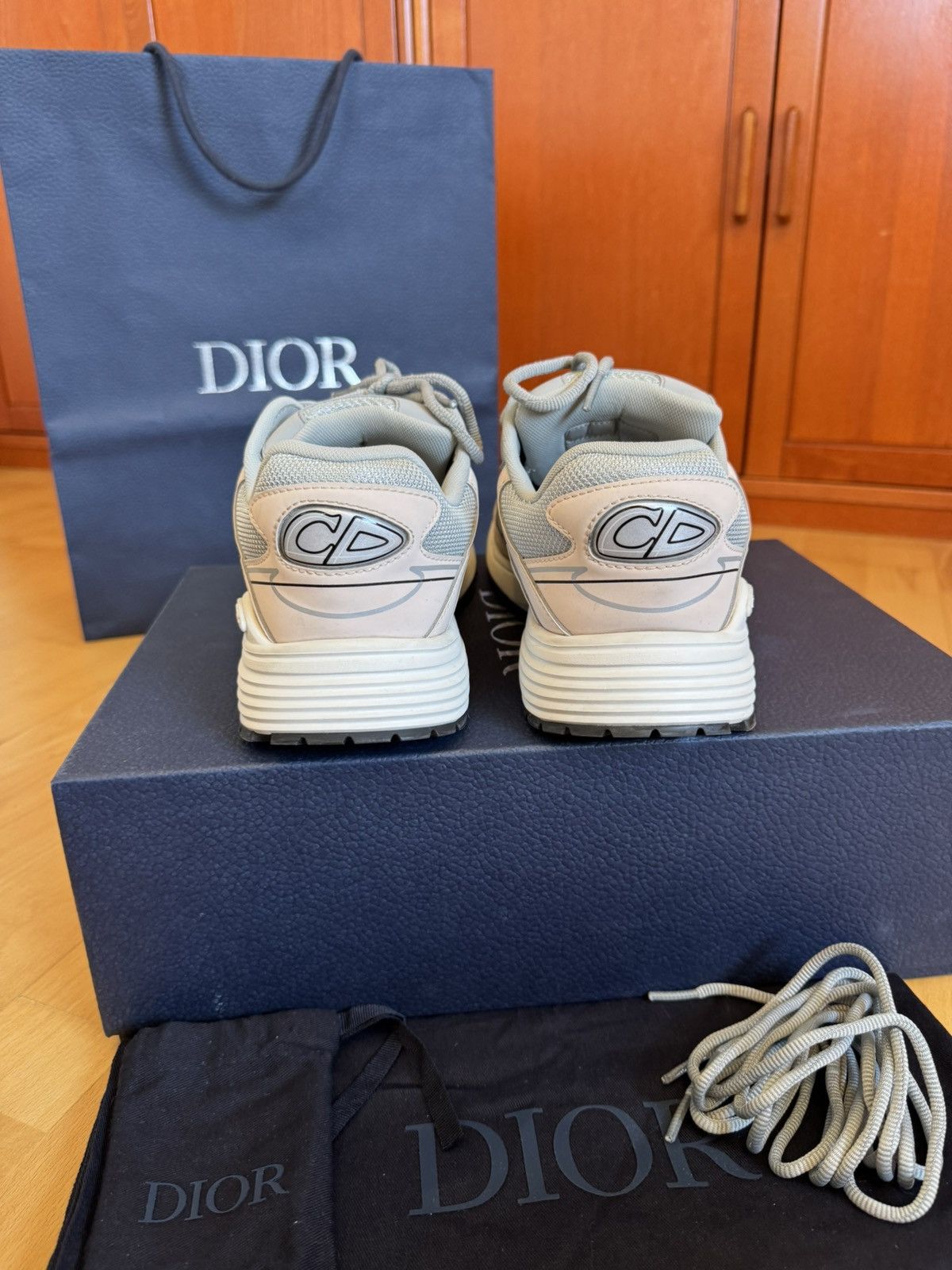 Dior Dior B30 Countdown Elephant Grey Light Pink Size US 10 / EU 43 - 7 Thumbnail