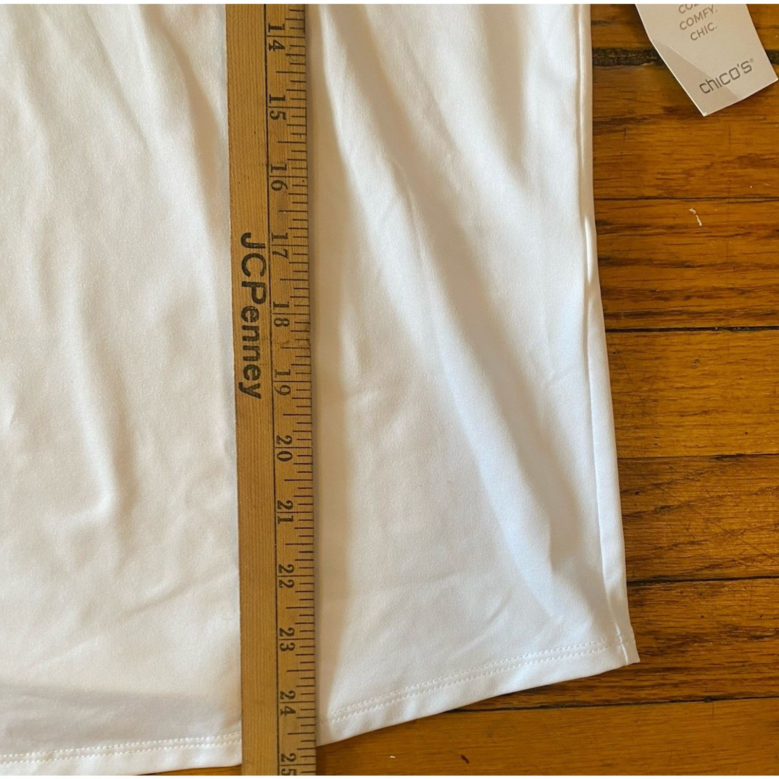 Chicos Chicos Zenergy NWT Size 2 US L UPF Sleeveless Polo Tank Top Size L / US 10 / IT 46 - 6 Thumbnail