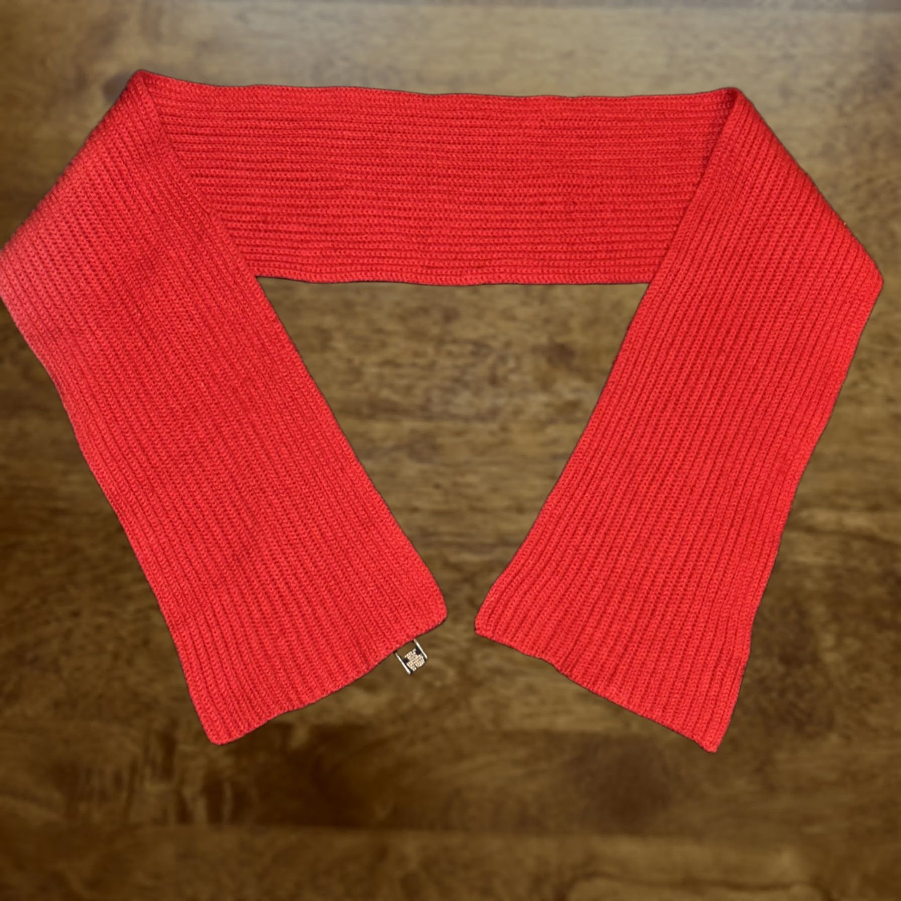 Banana Republic Banana Republic Scarf Women Rectangle Scarf One Size Red Maroon 100% Cashmere Knit Winter Fall Holiday City Preppy 67” Dry Clean Only Size ONE SIZE - 1 Thumbnail