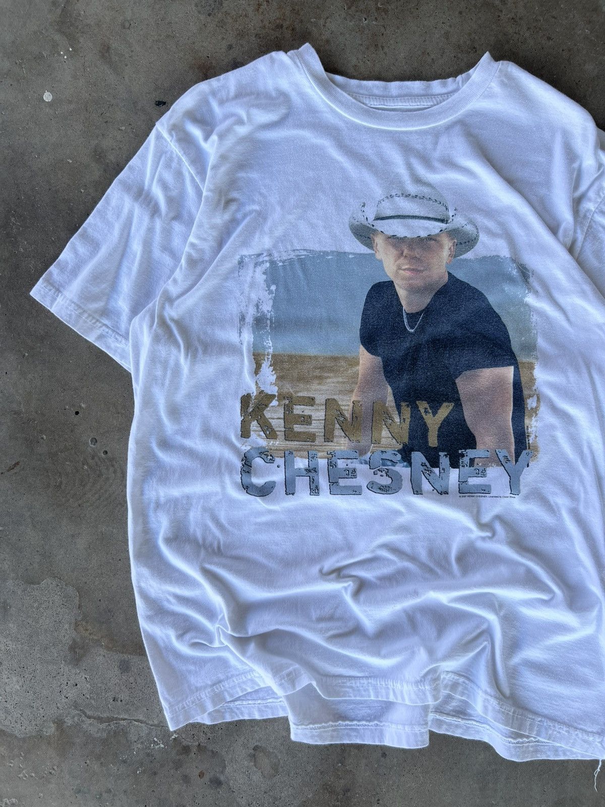 Band Tees Vintage 2000’s Kenny Chesney Country Tour Band T Shirt Size US L / EU 52-54 / 3 - 1 Thumbnail