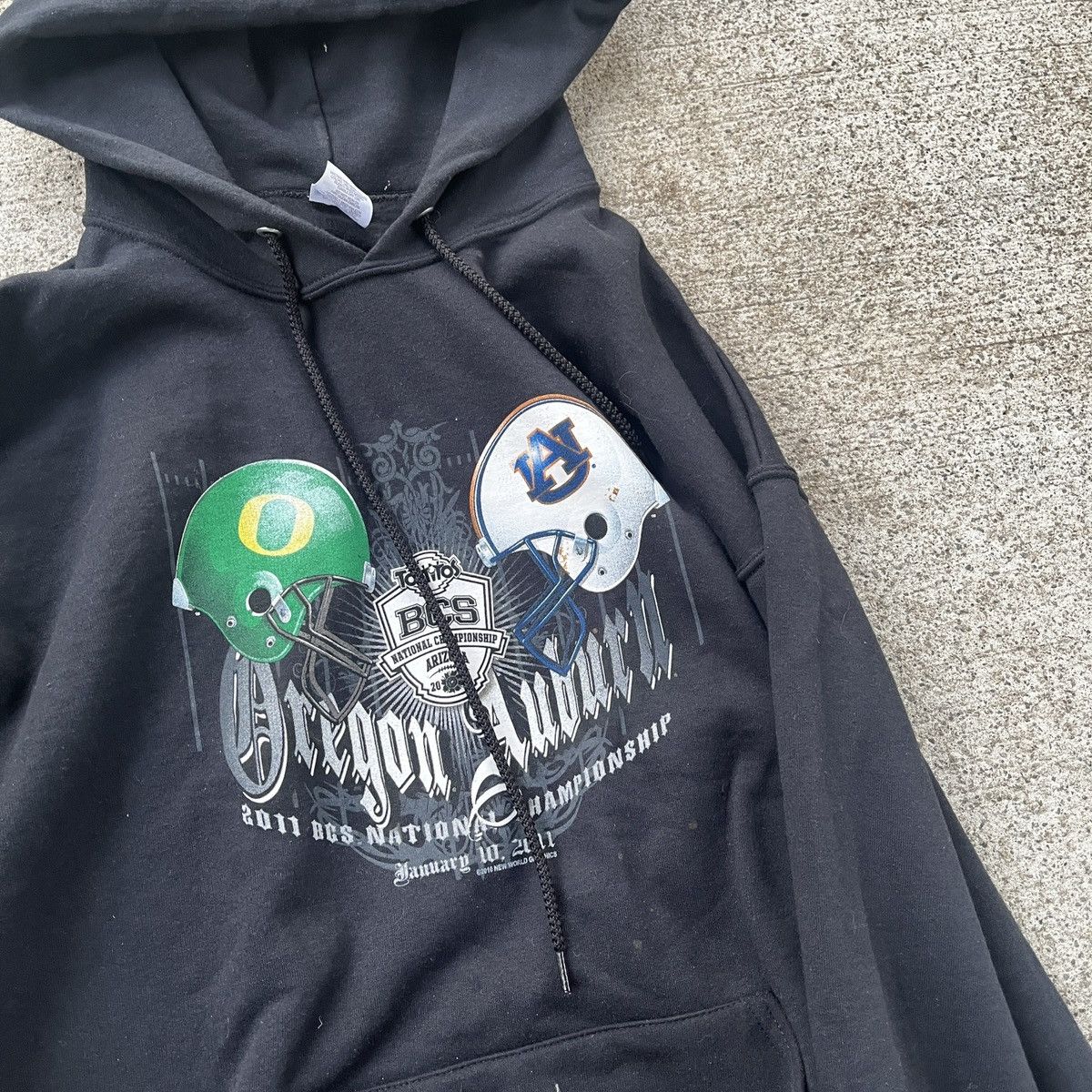Vintage 2011 OREGON DUCKS TIGERS National Championship Hoodie XL Size US XL / EU 56 / 4 - 2 Thumbnail