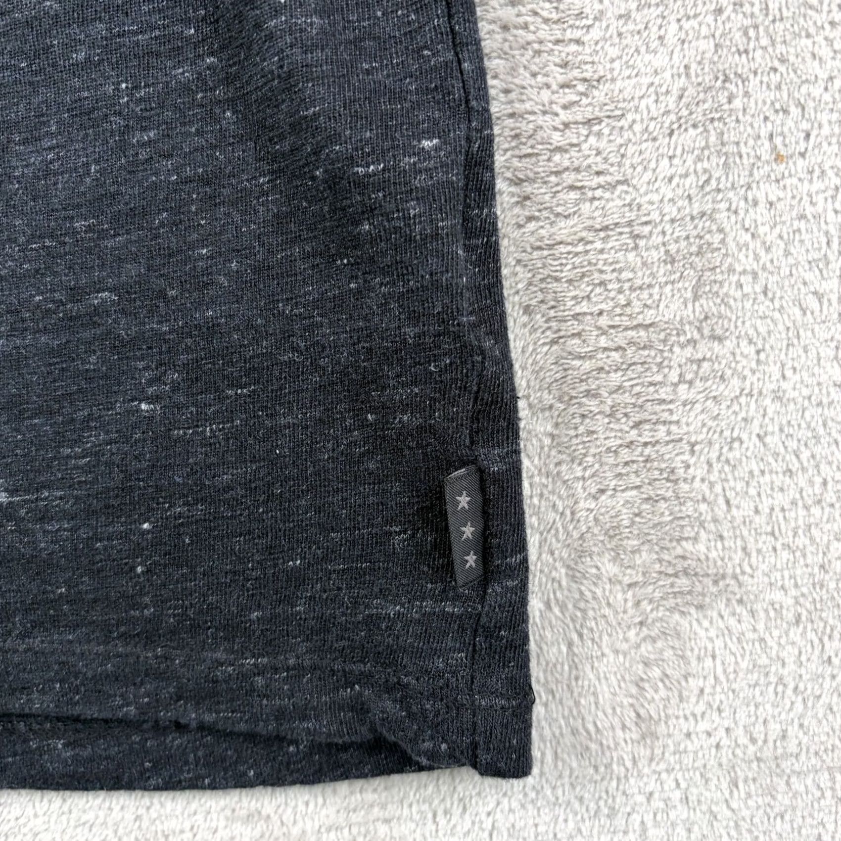 John Varvatos John Varvatos Dragon Print T Shirt in Grey 100% Linen Men XL Crew Neck Short Sleeve Graphic Print Designer Grunge Snake All Seasons Breathable Size US XL / EU 56 / 4 - 4 Thumbnail