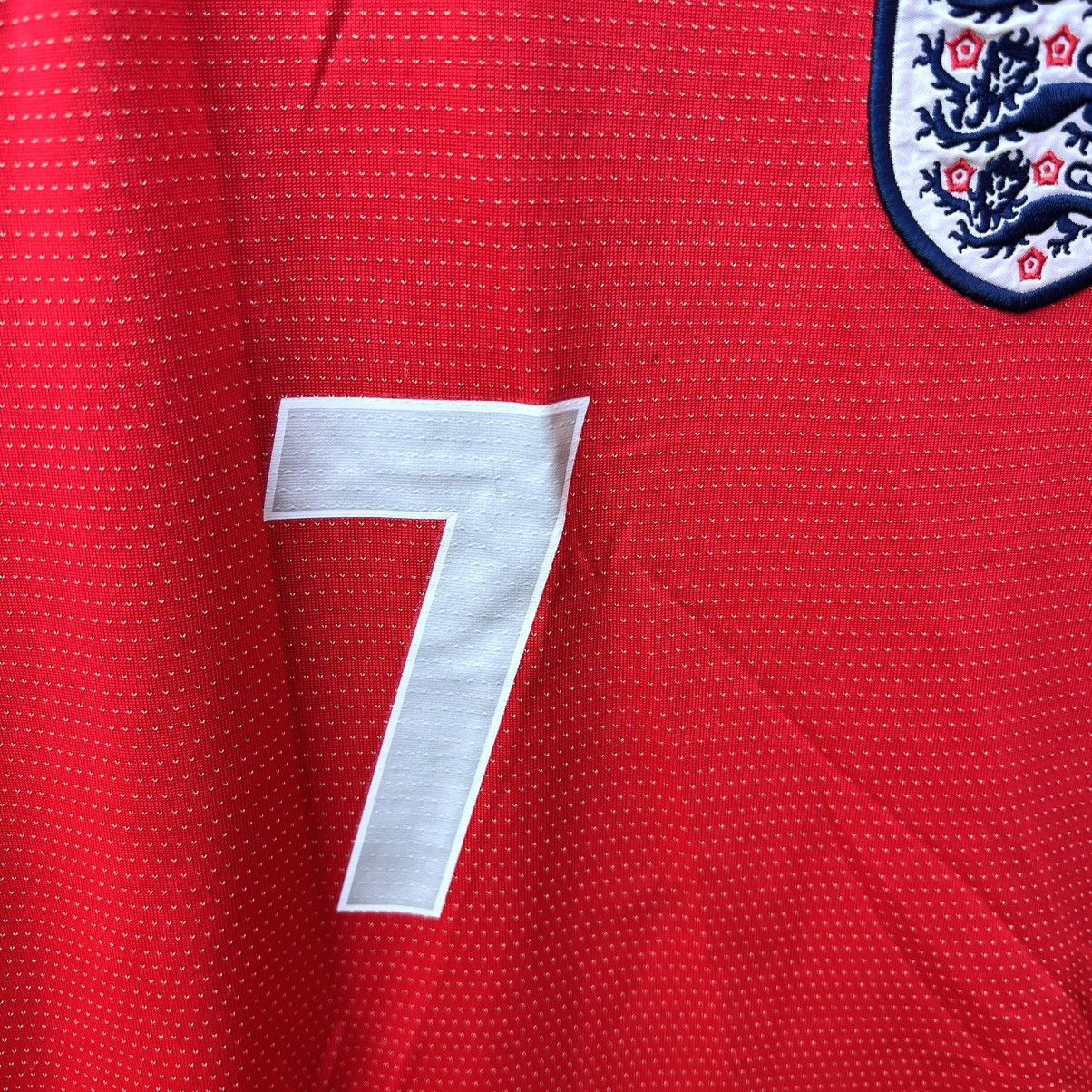 Umbro Umbro England Football Shirt Beckham 2004-2006 soccer jersey Size US M / EU 48-50 / 2 - 4 Thumbnail